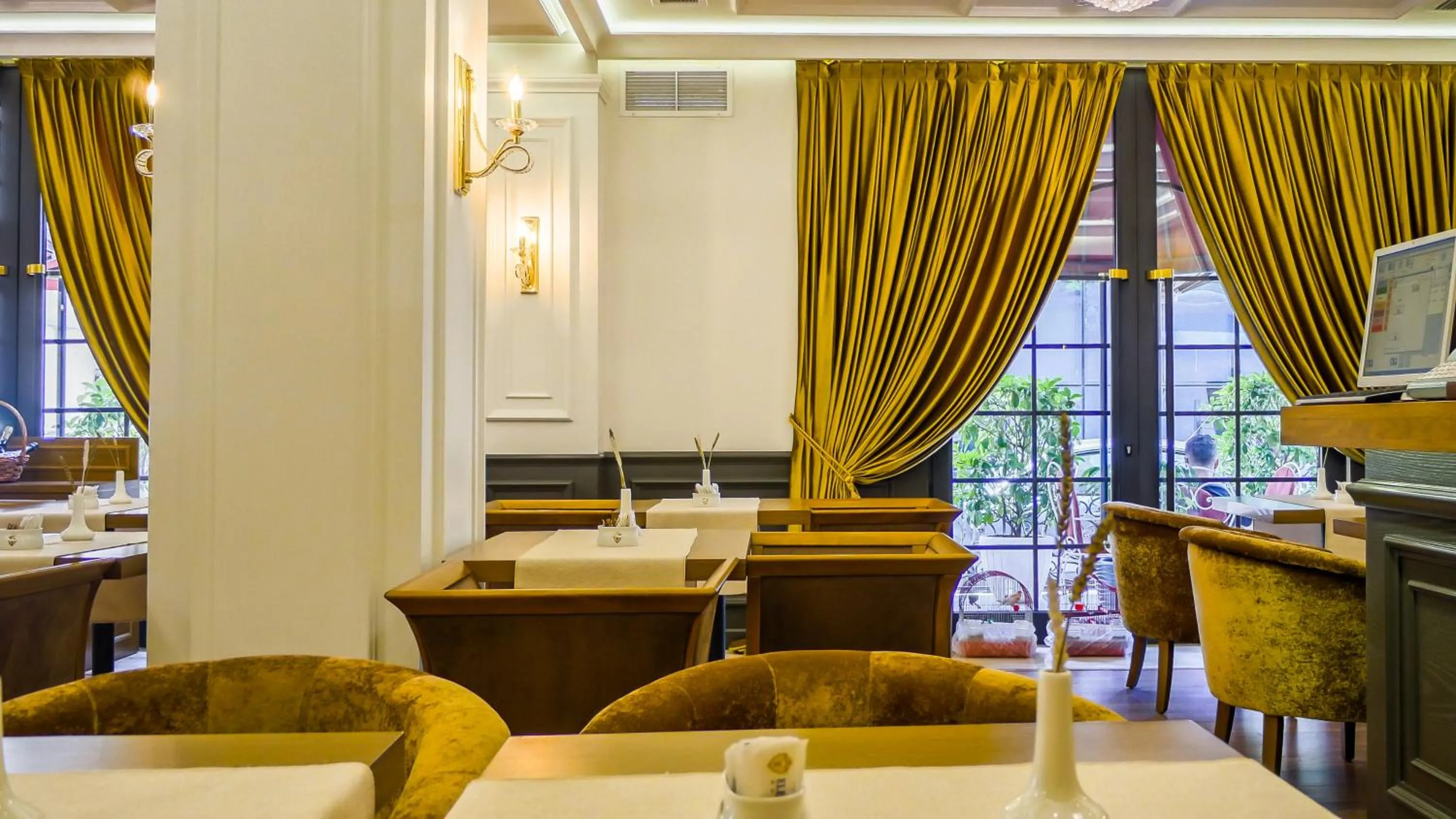 Lounge or bar in Eler Hotel