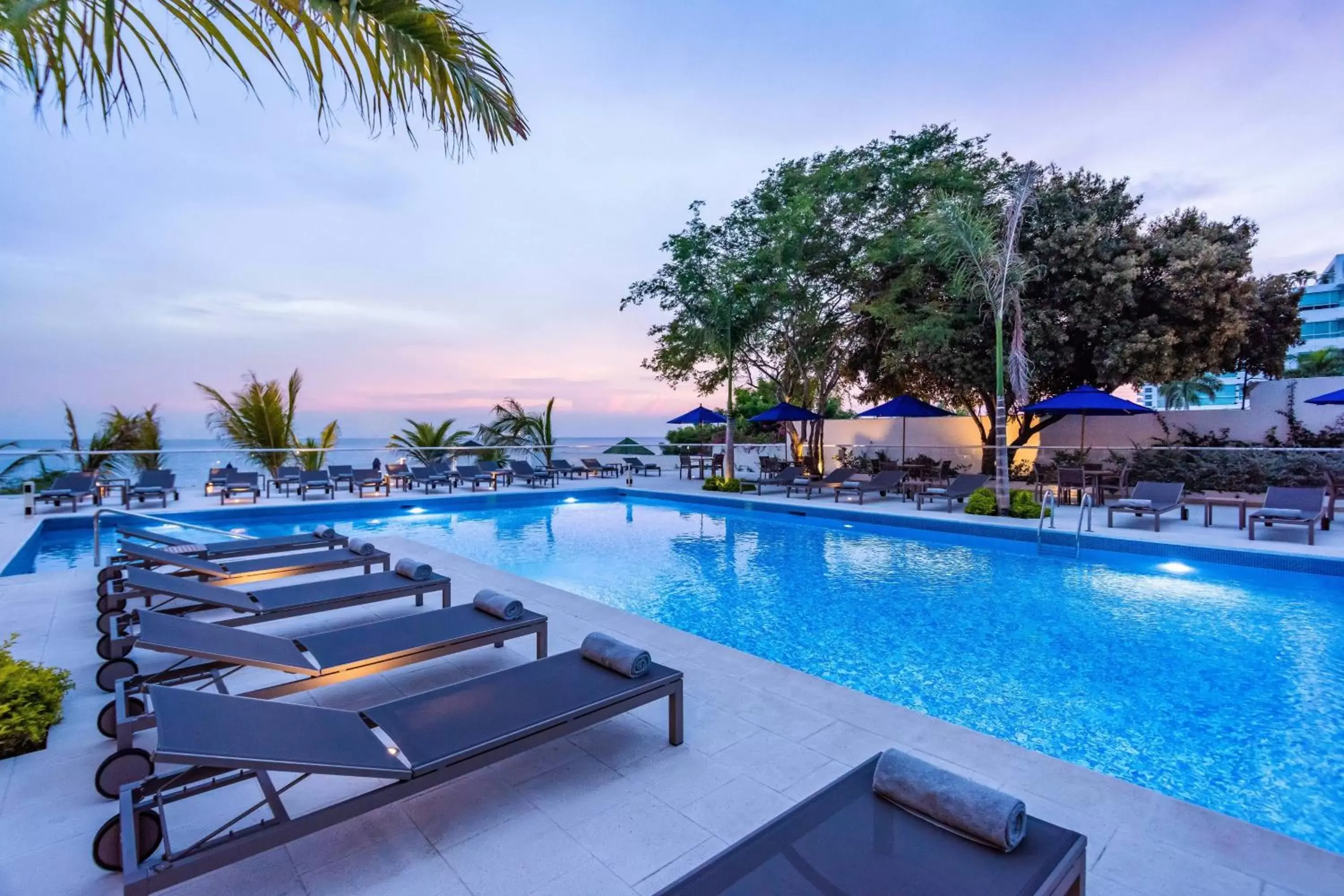 Swimming Pool in Santa Marta Marriott Resort Playa Dormida