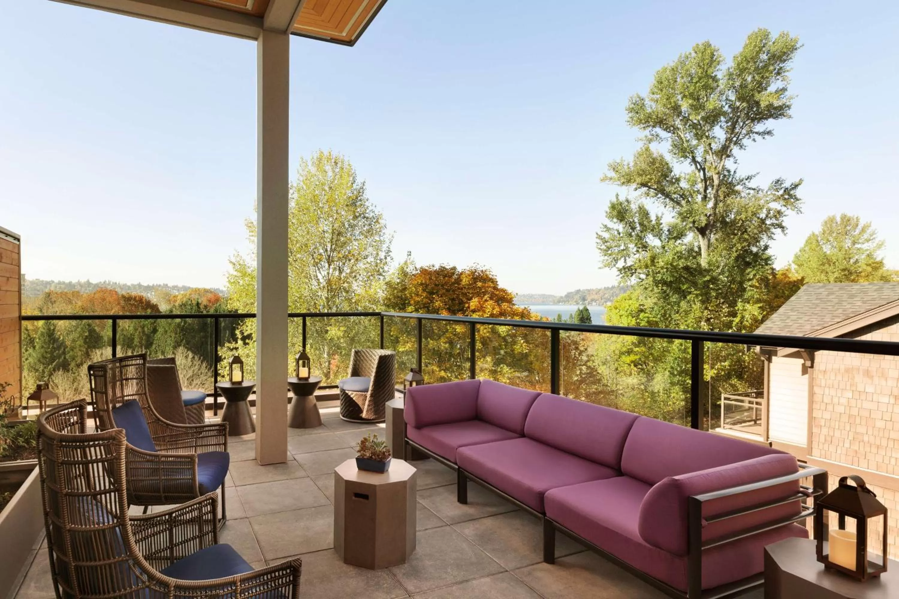 Patio in Hampton Inn & Suites Seattle/Renton, Wa