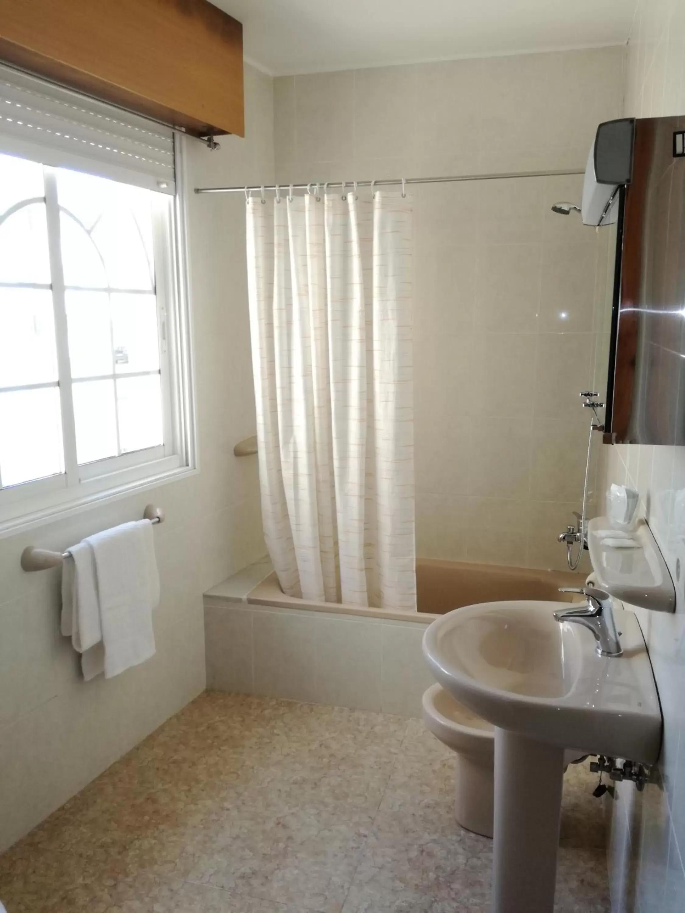 Bathroom in Hotel La Terraza