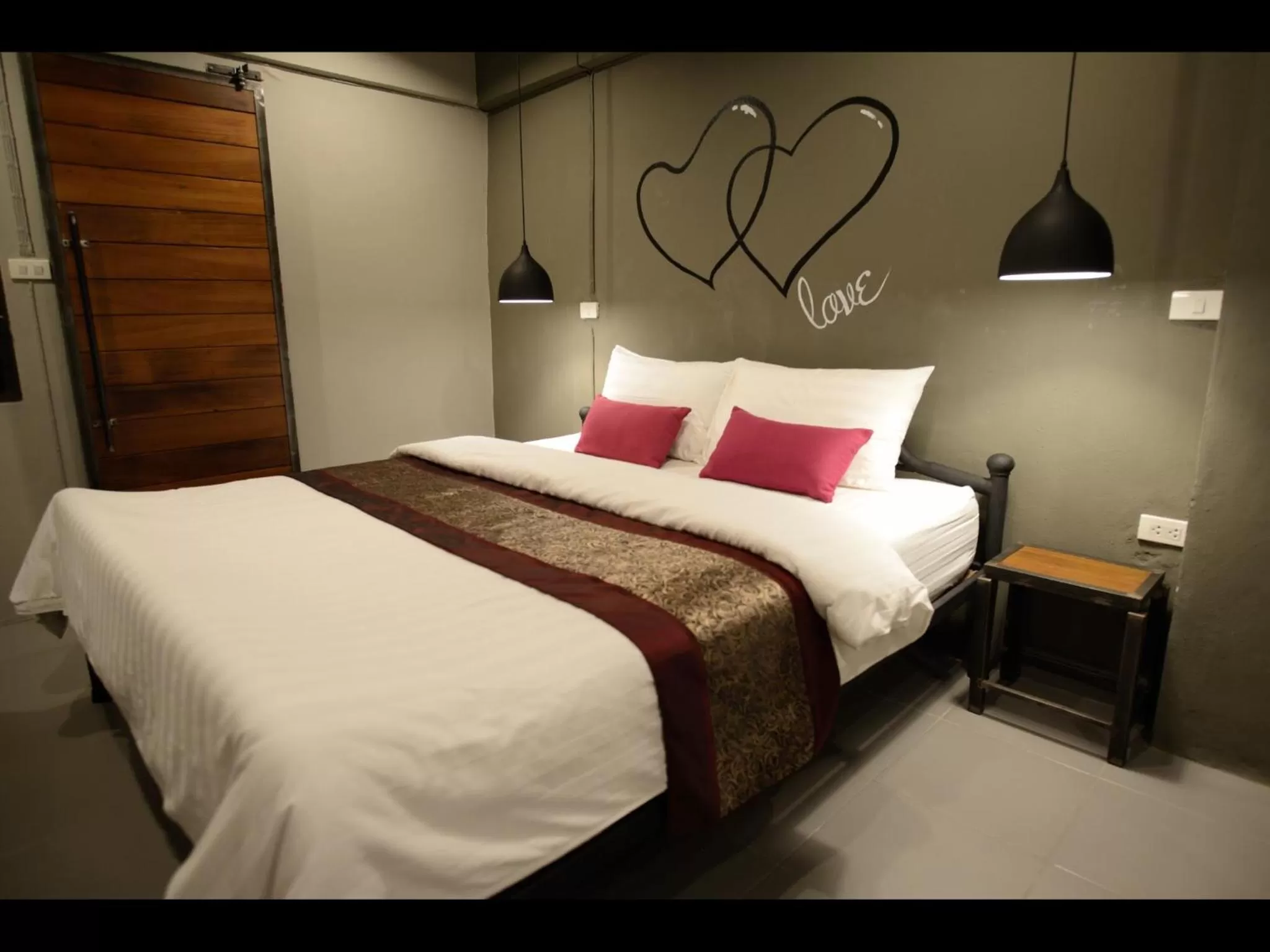 Bed in Duangdren Place