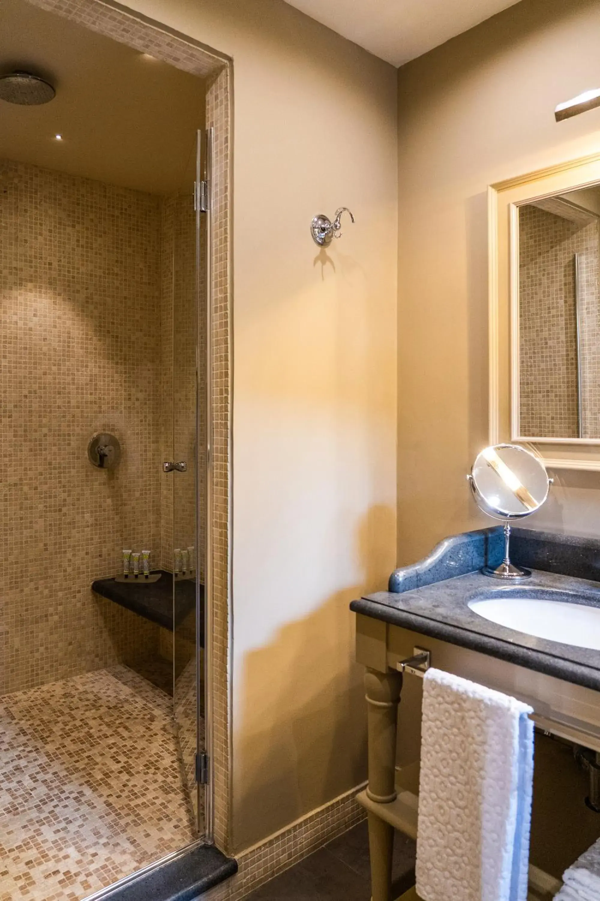 Bathroom in Hotel Villa Ducale