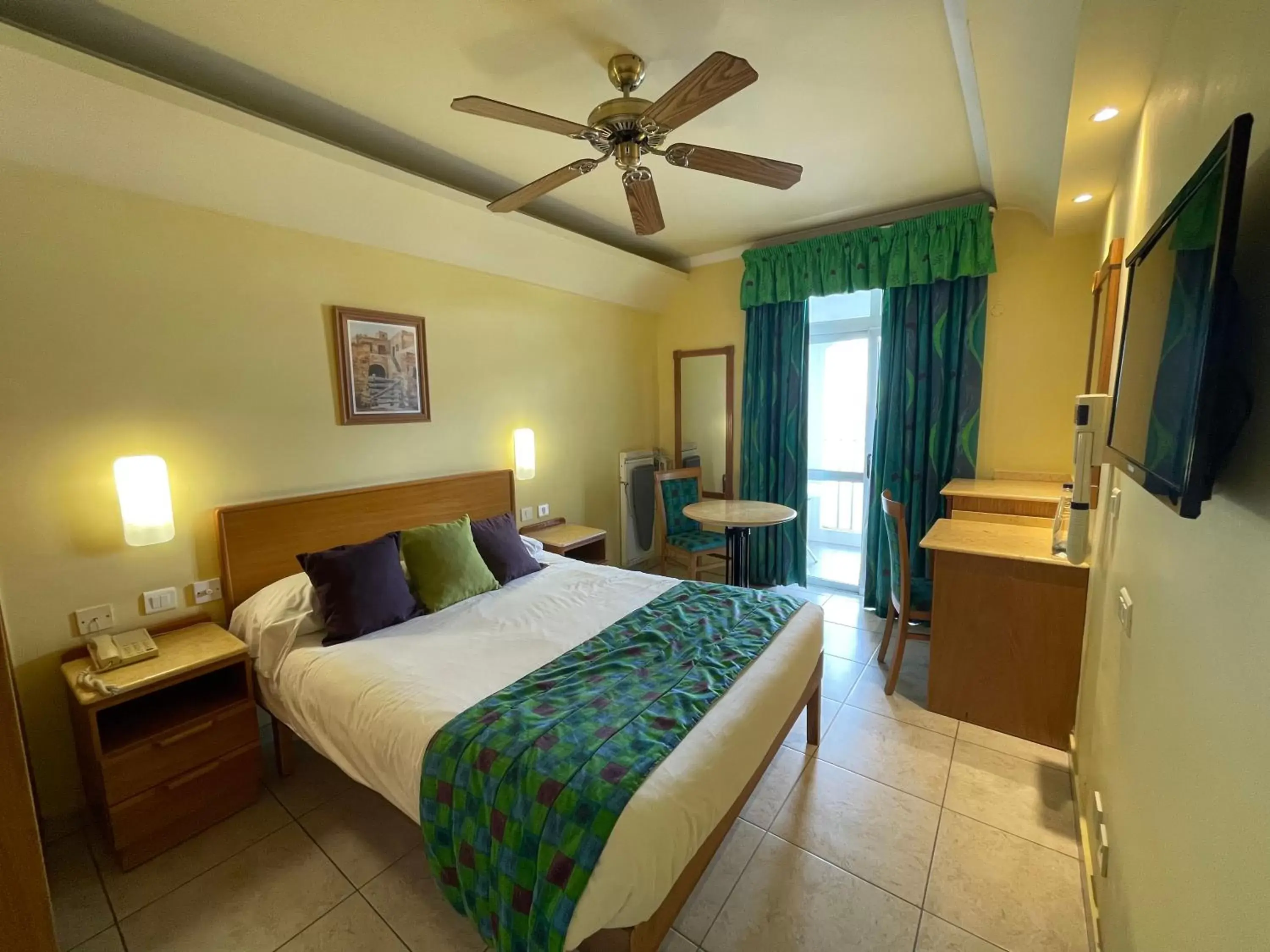 Photo of the whole room, Bed in Paradise Bay Resort