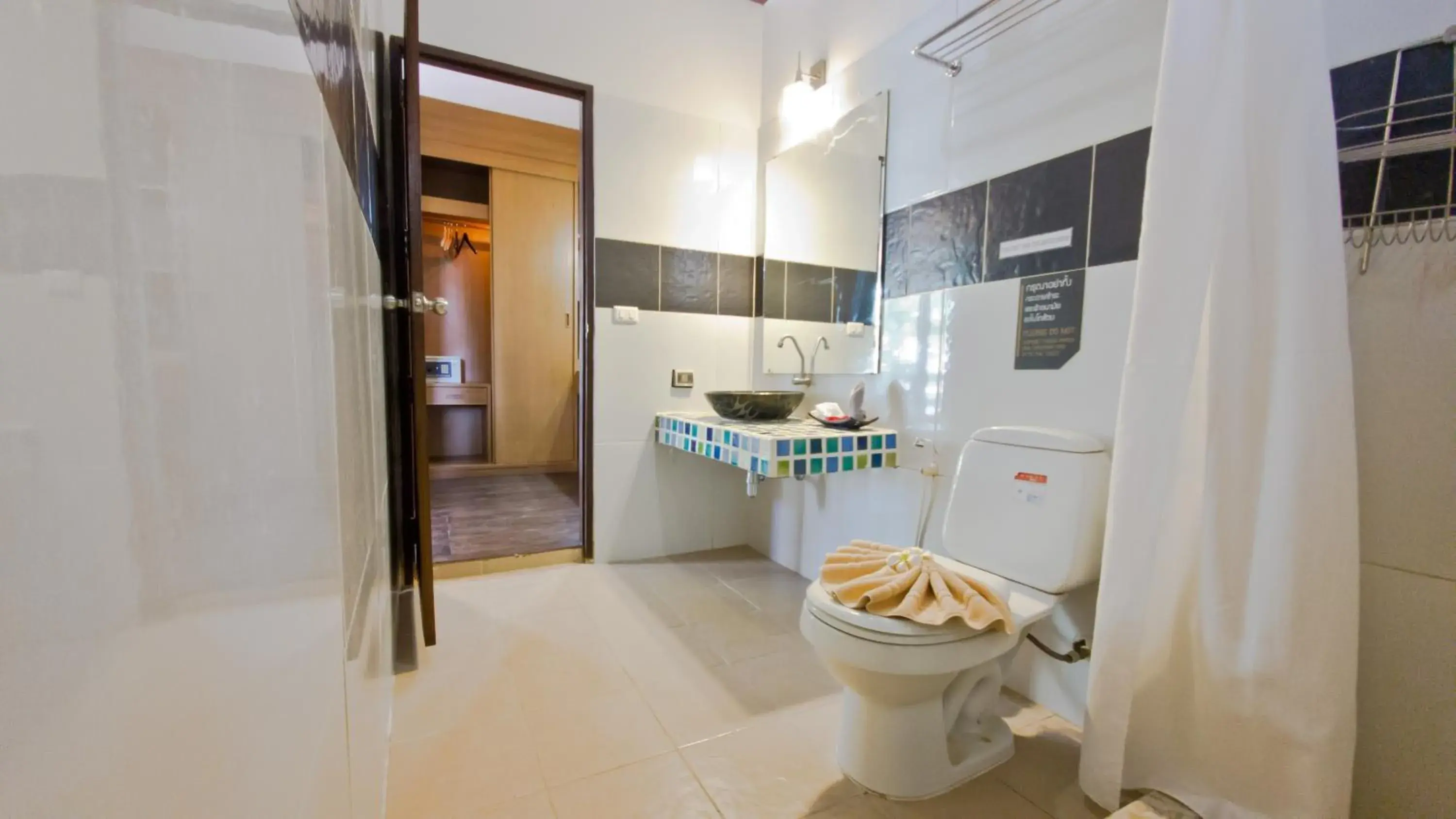 Bathroom in Sasitara Residence