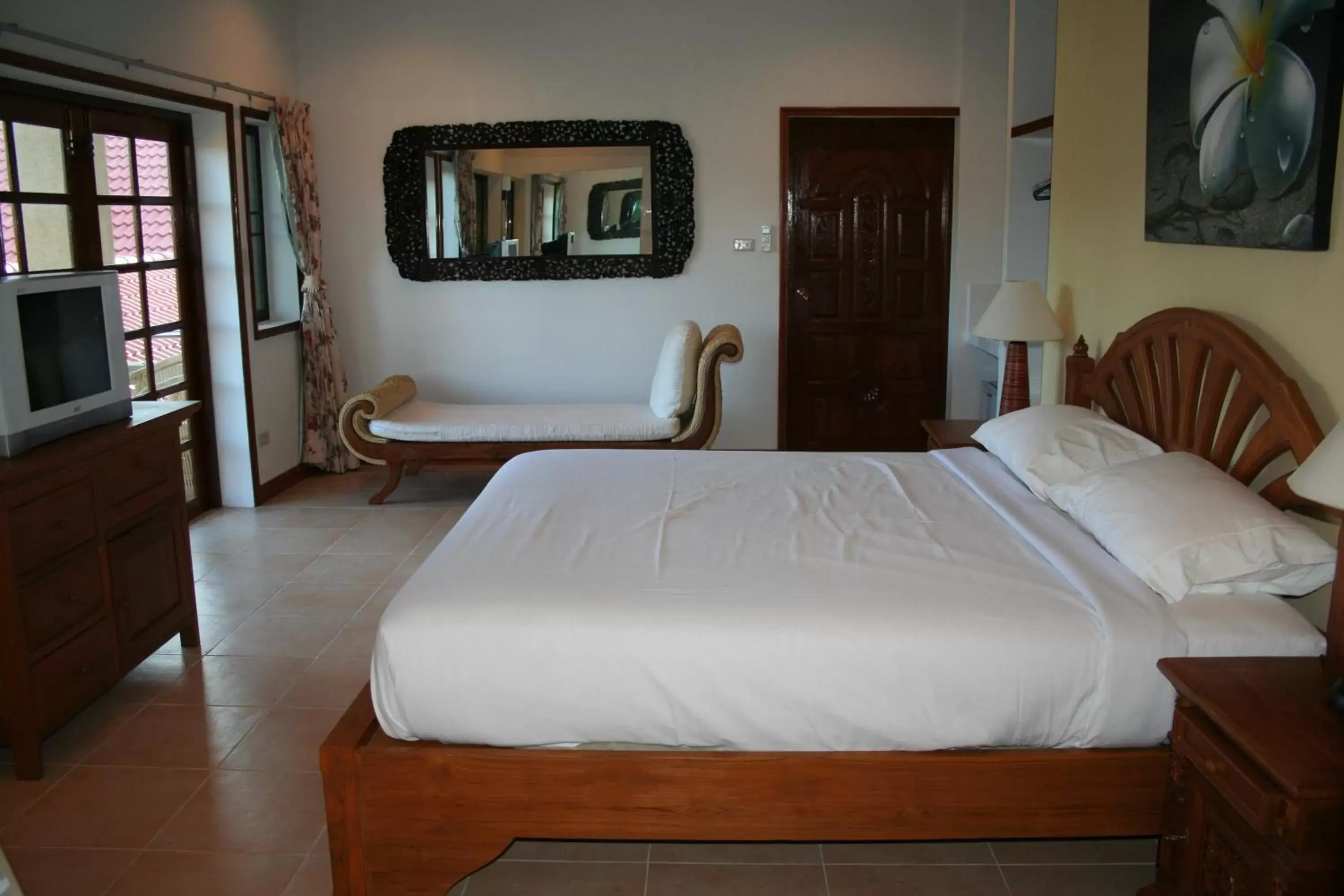 Day, Bed in Long Beach Inn Day, Bed in Long Beach Inn