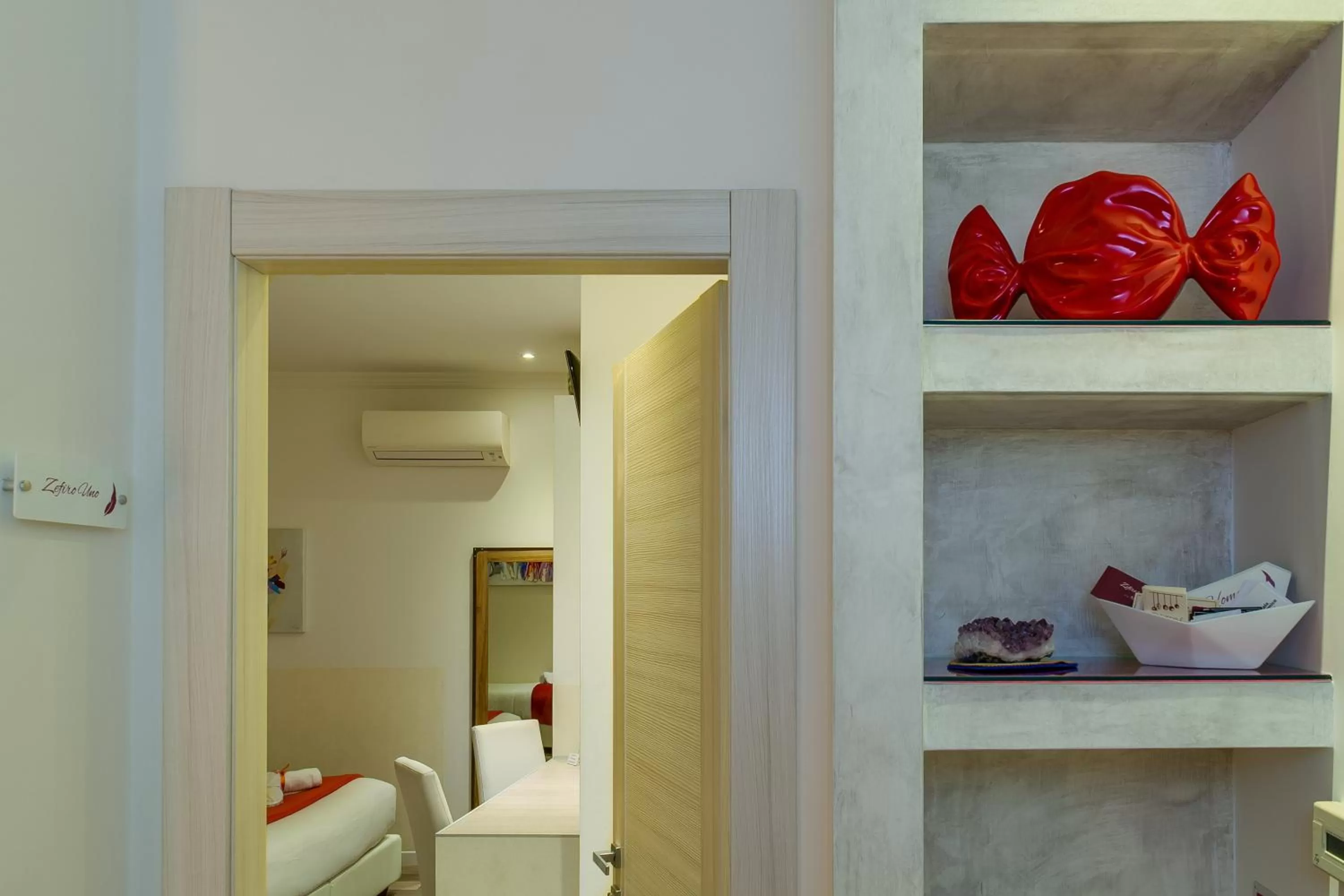 Decorative detail, Bed in Zefiro Home