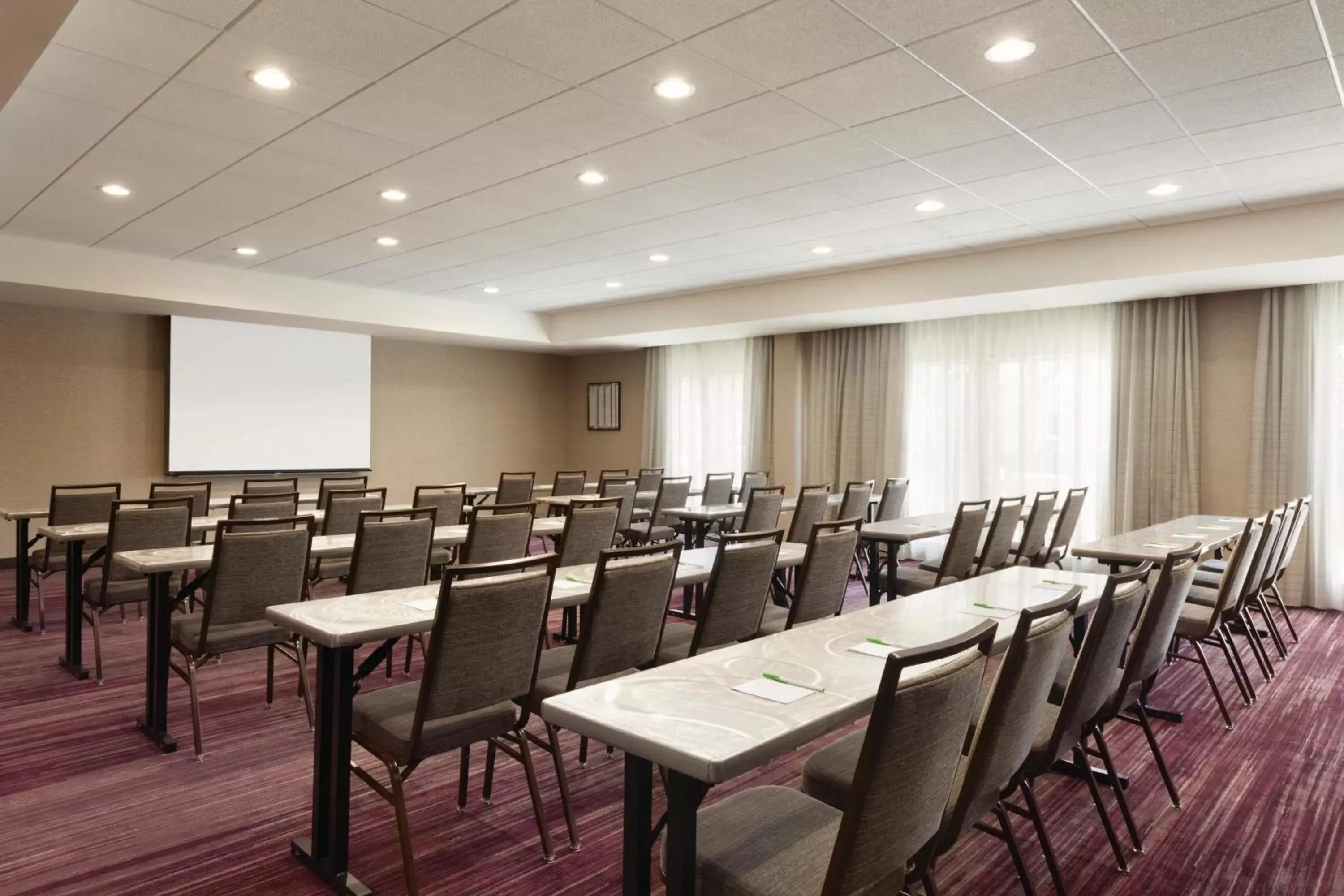 Meeting/conference room in Courtyard by Marriott El Paso East/I-10