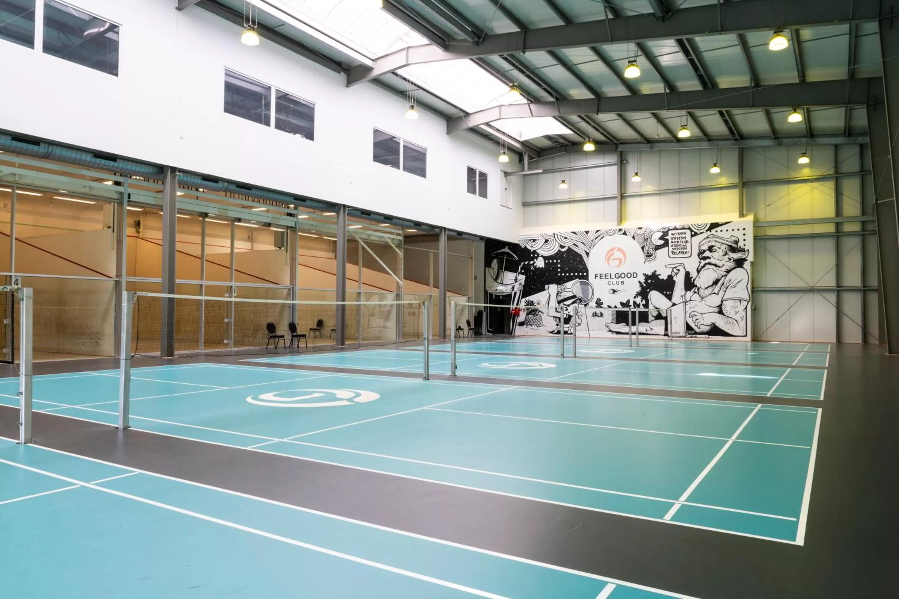 Squash in Feel Good Hotel