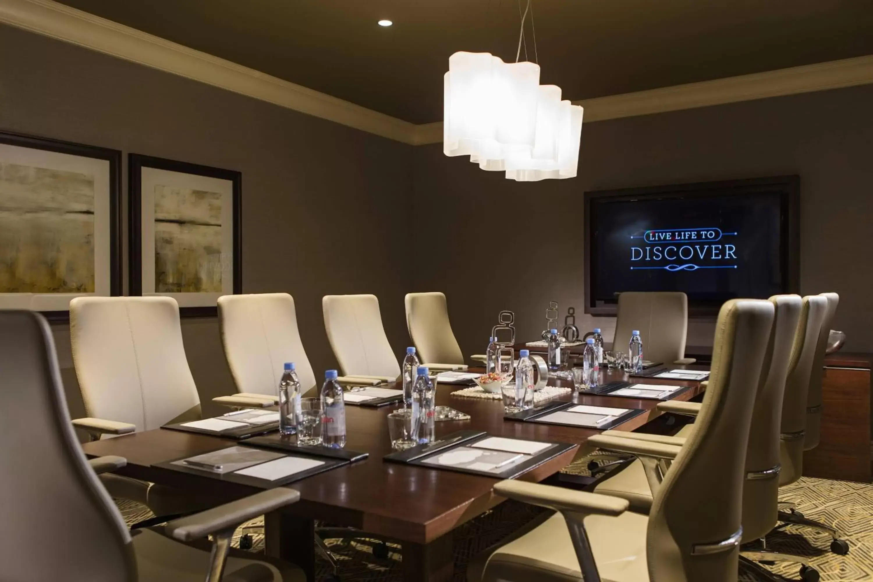 Meeting/conference room in Renaissance Tampa International Plaza Hotel