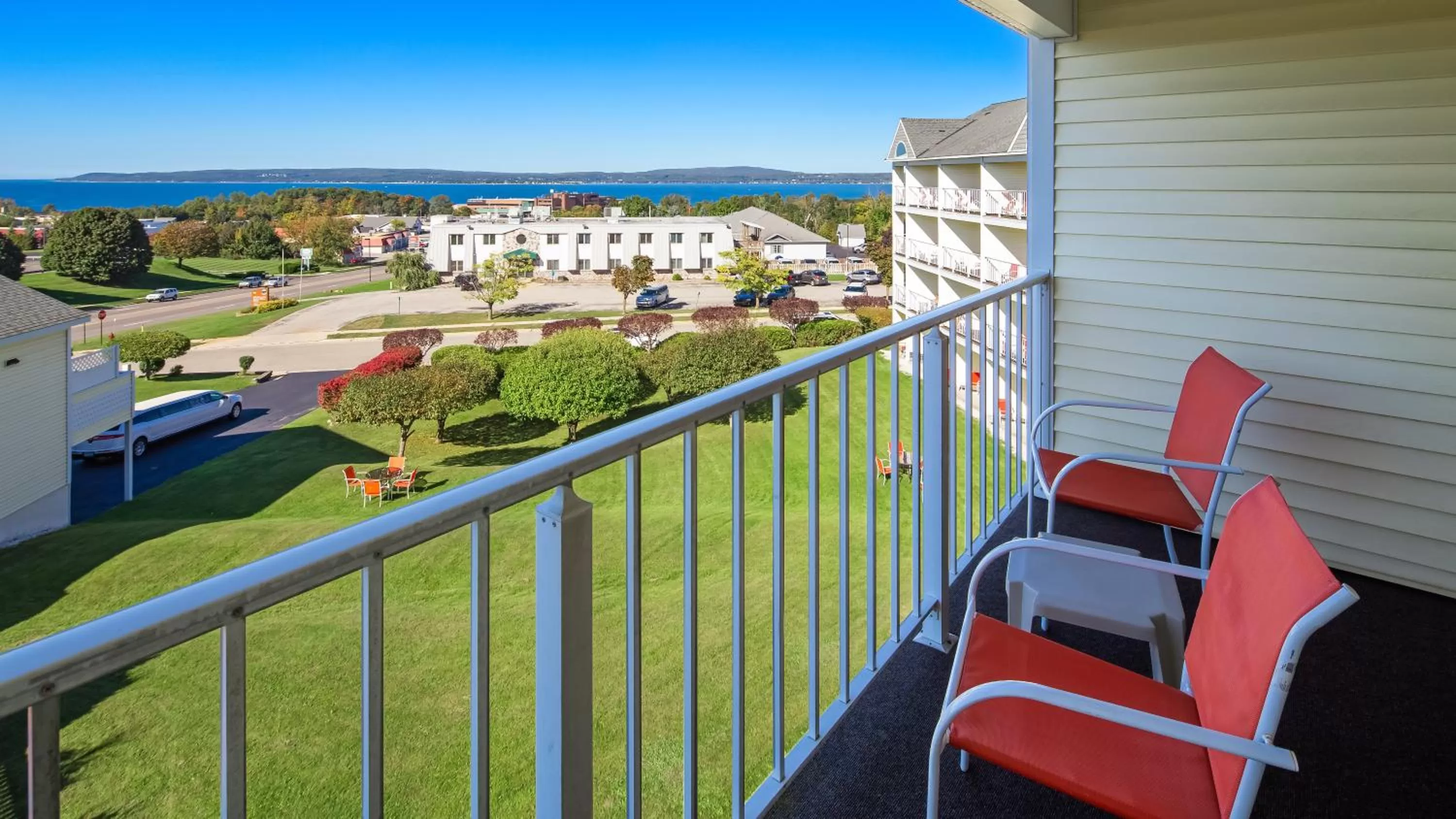 Balcony/Terrace in Apple Tree Inn; SureStay Collection by Best Western