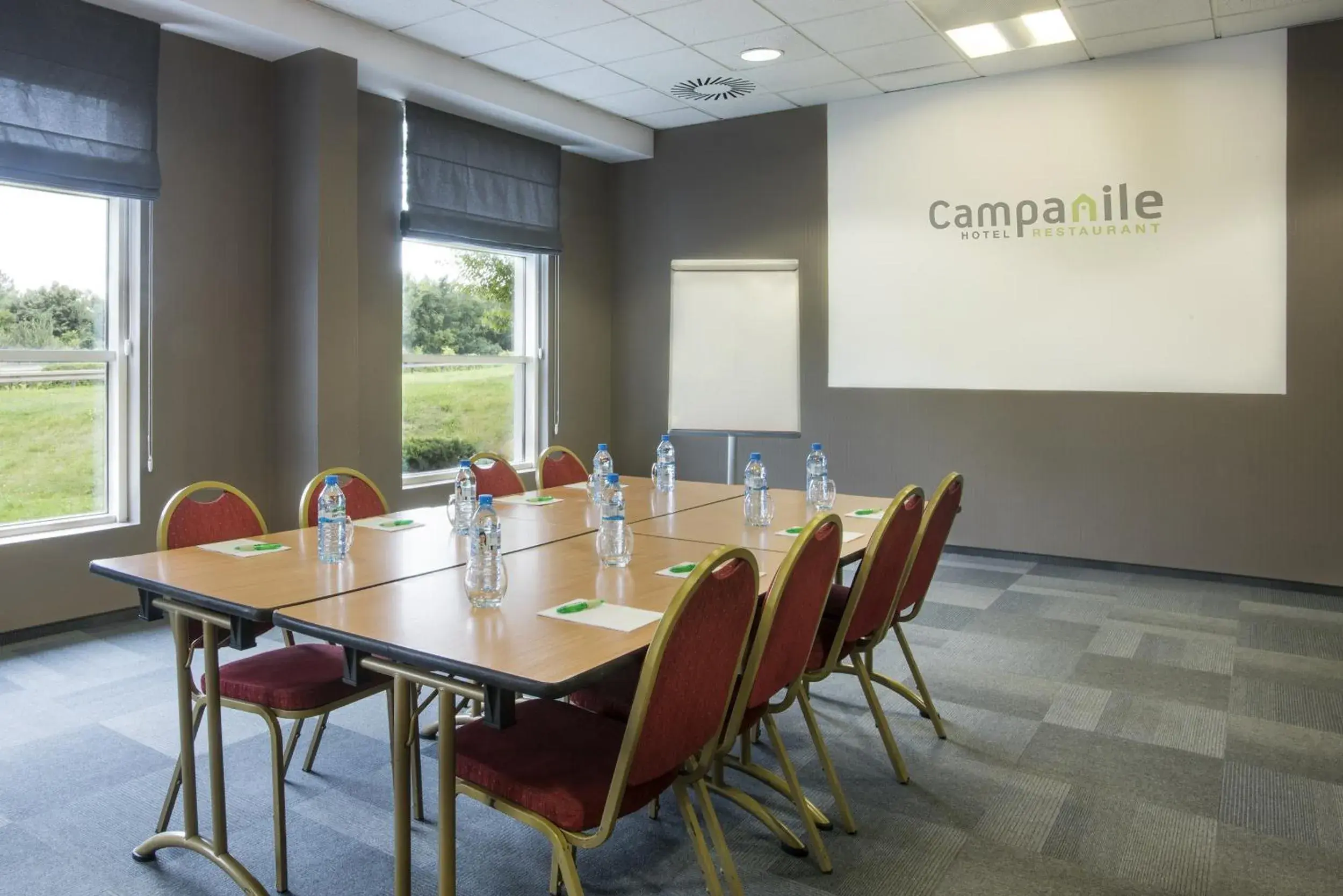 Business facilities in Campanile Poznan