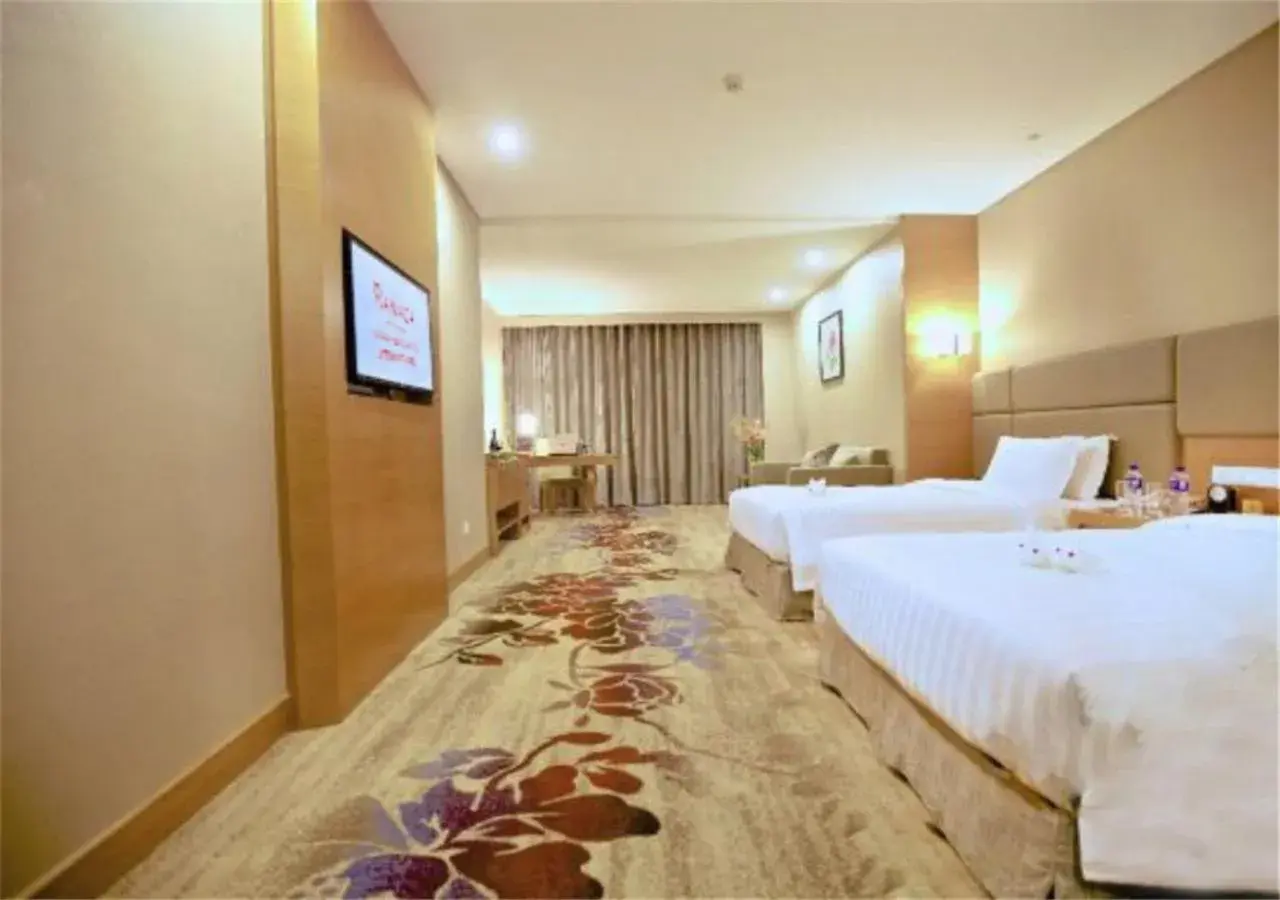 Bed in Ramada by Wyndham Beijing Airport