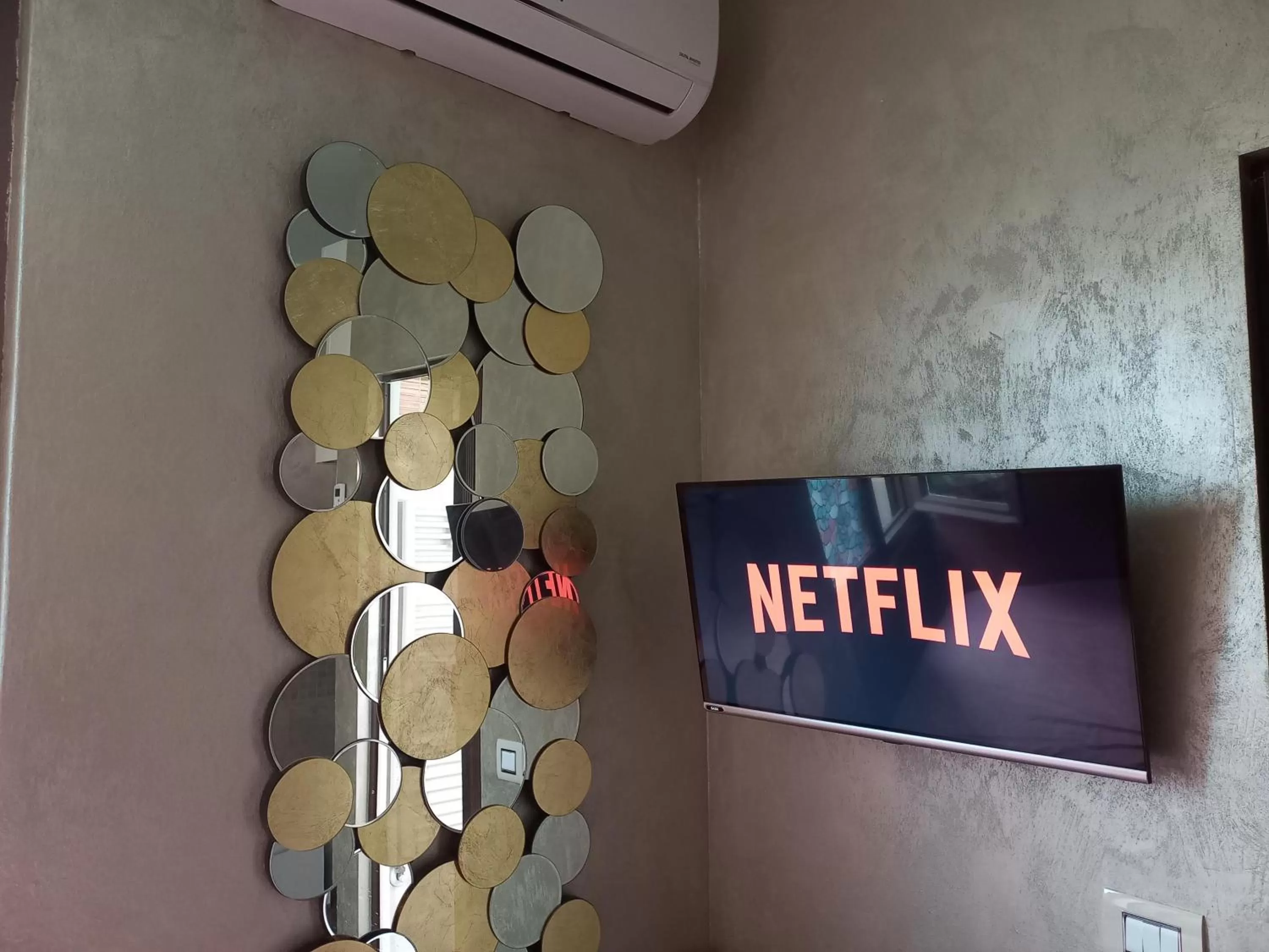 TV and multimedia in Inna Best House