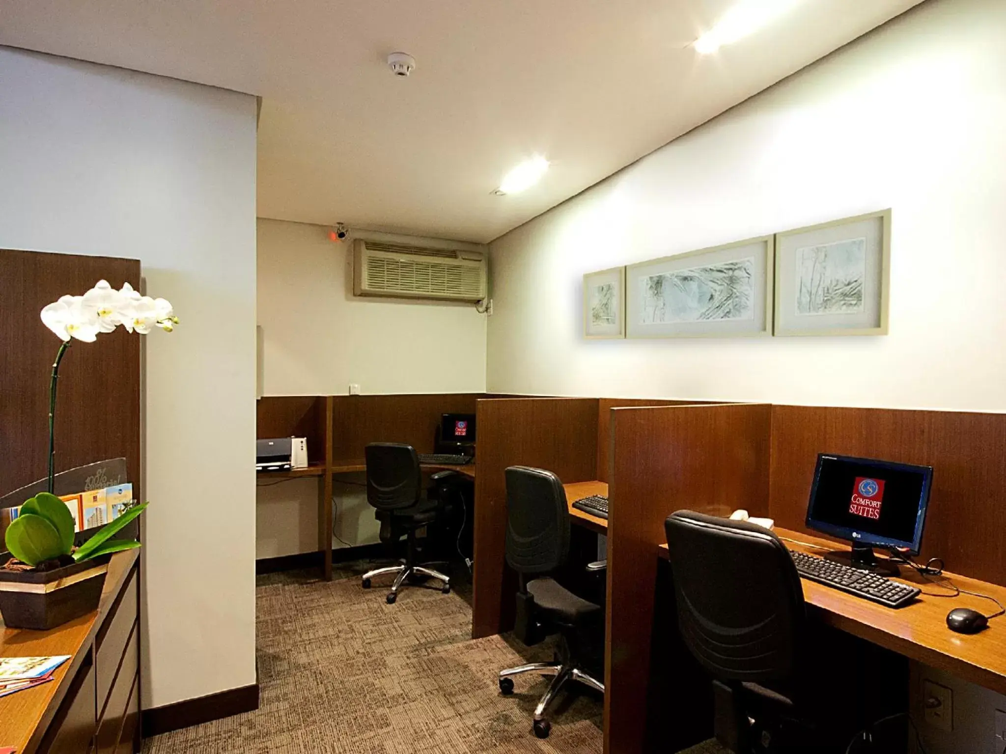 Business facilities in Comfort Suites Brasília