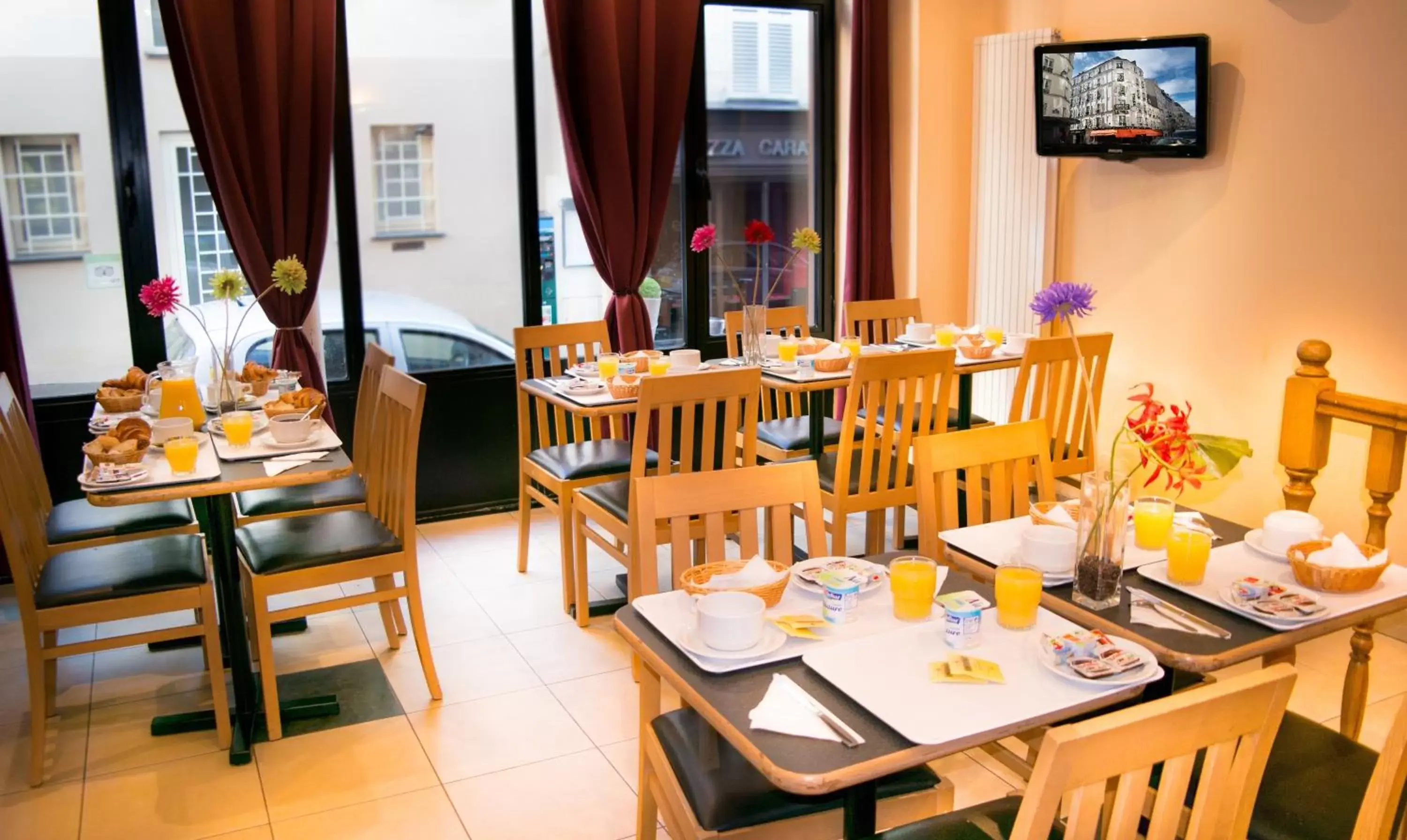 Continental breakfast, Restaurant/Places to Eat in Hotel Audran