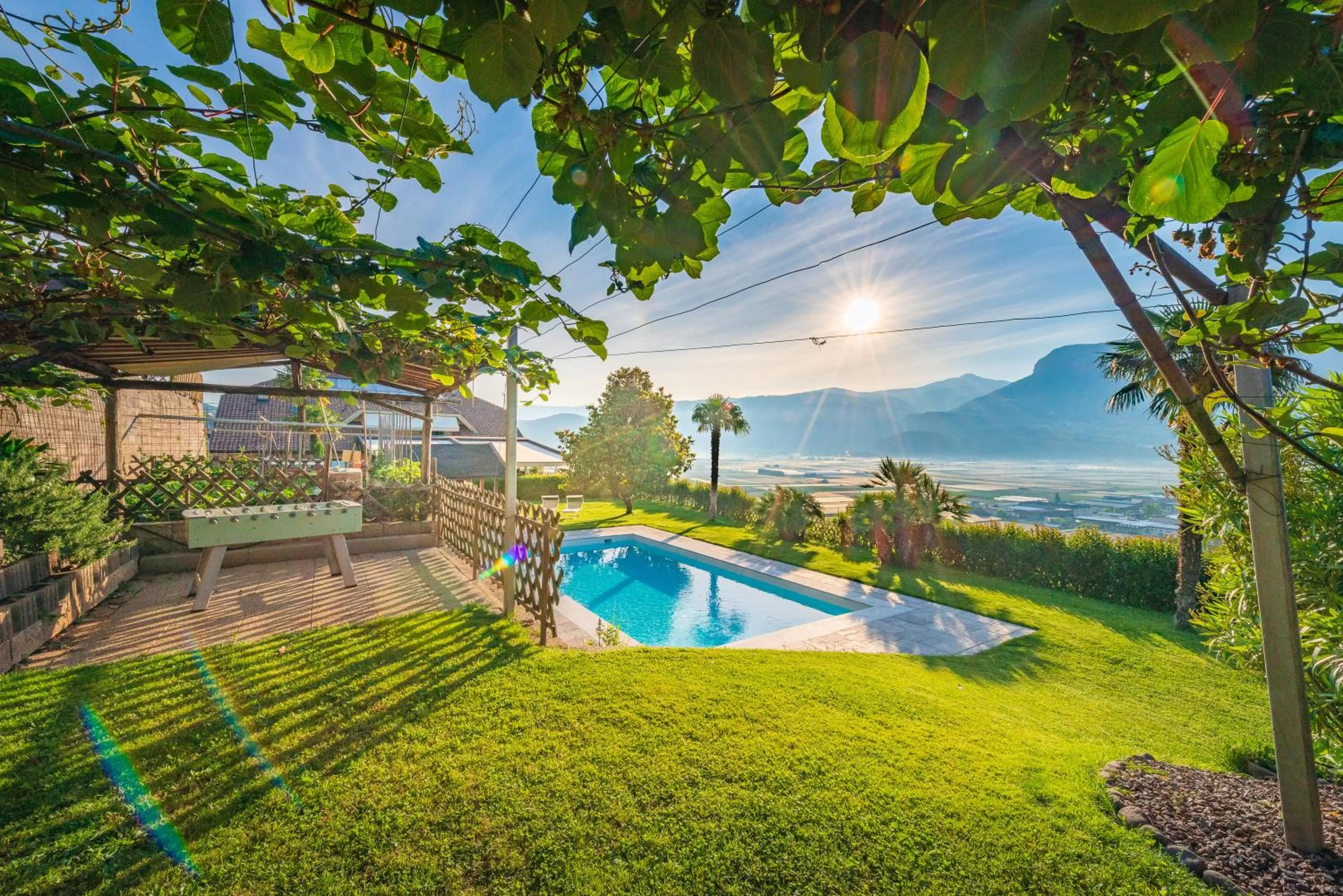 Swimming pool in Garni Hotel Ritterhof