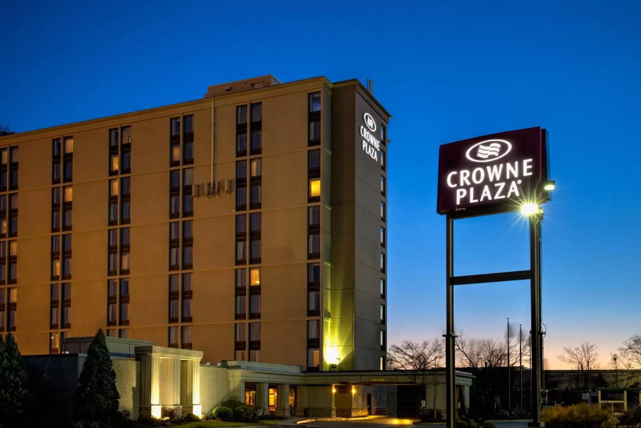 Property Building in Crowne Plaza Newark Airport, an IHG Hotel