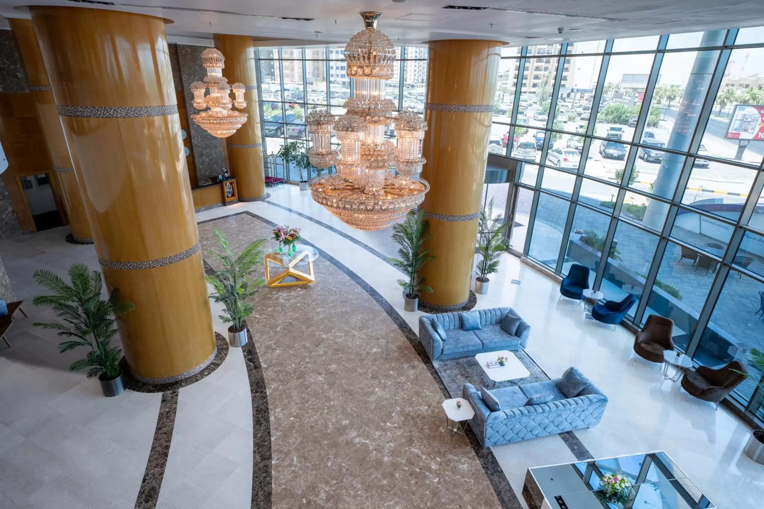 Lobby or reception, Fitness Center/Facilities in Grand Hotel