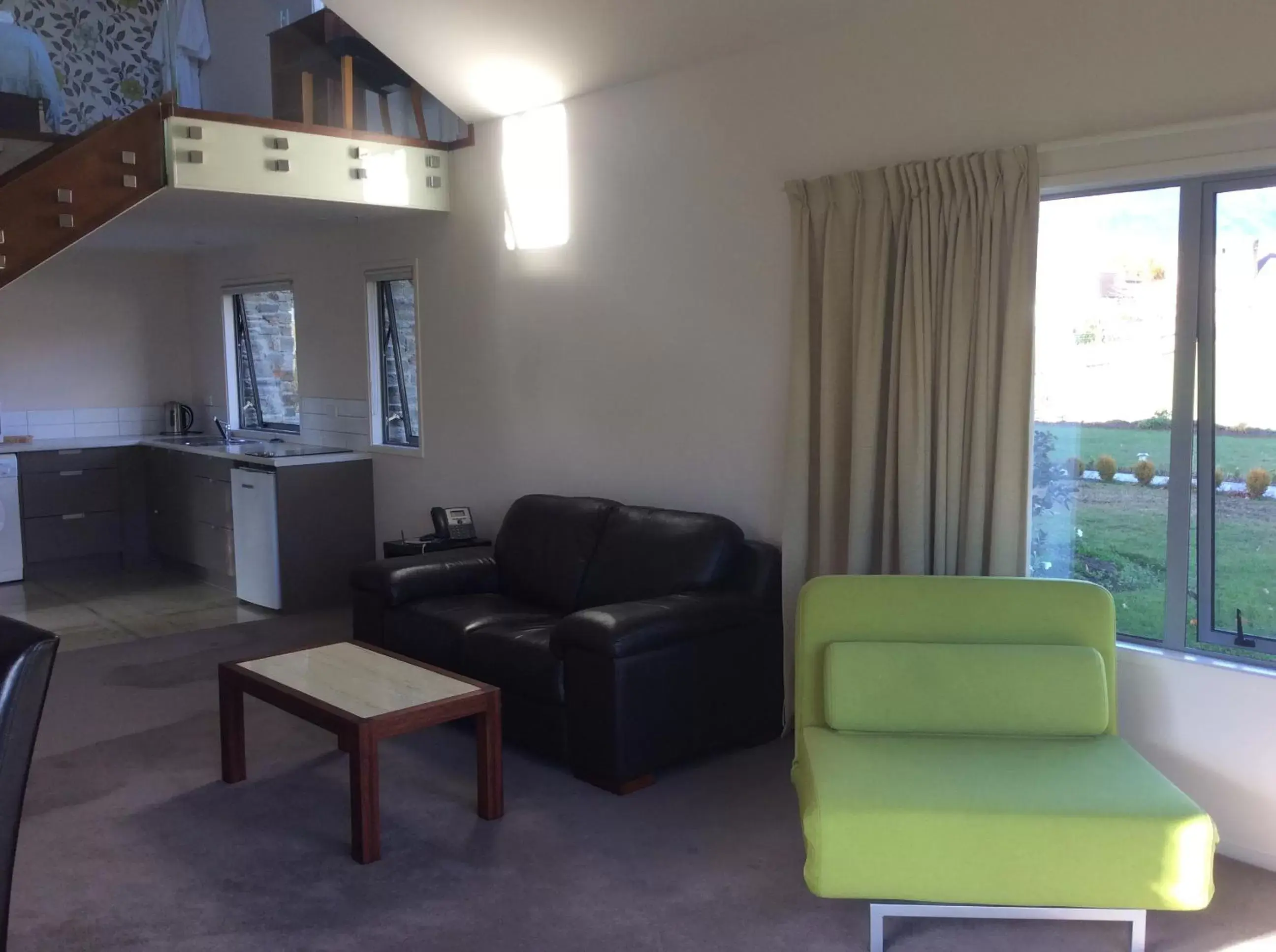 Living room, Seating Area in Golfcourse Road Chalets and Lodge