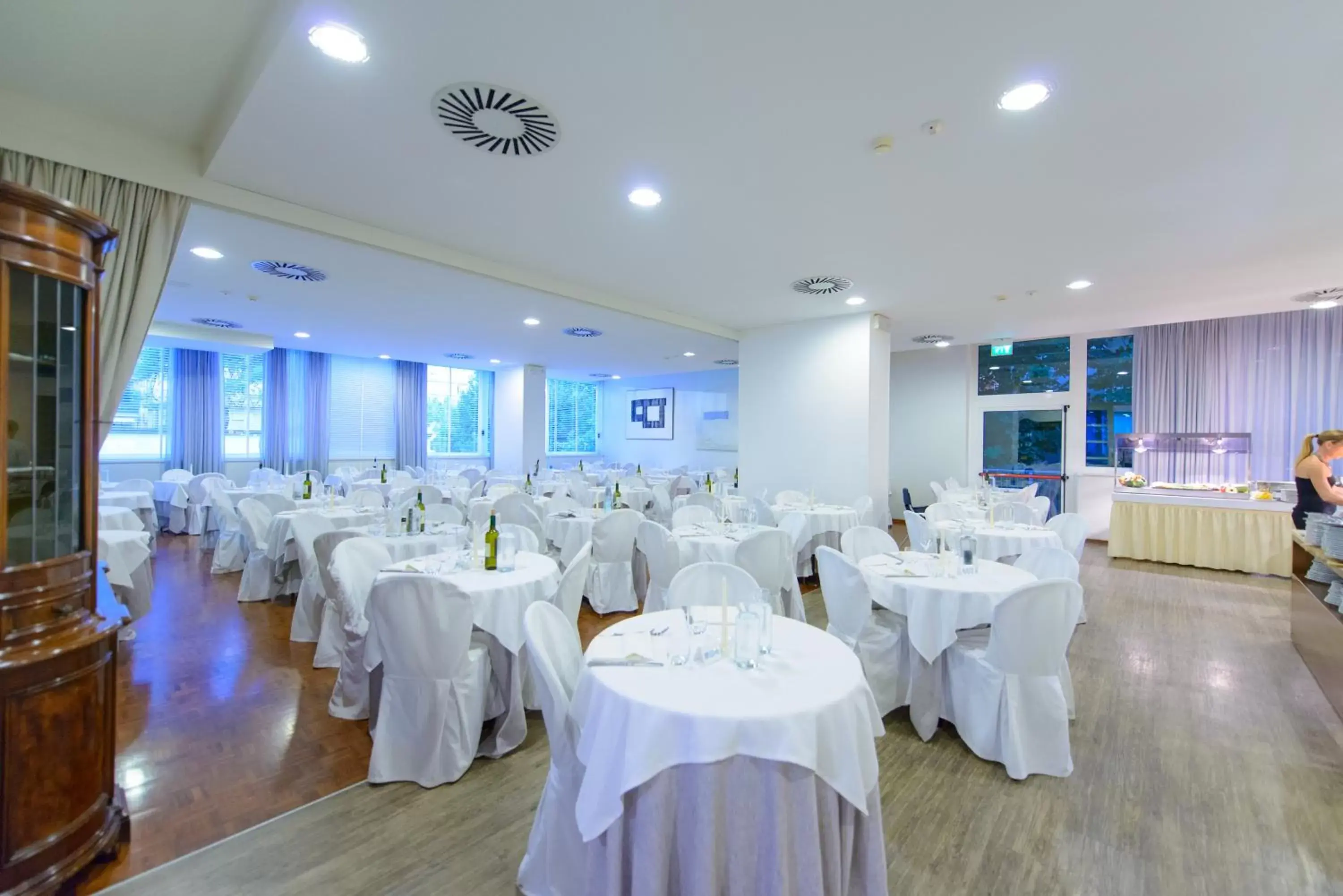 Restaurant/places to eat, Banquet Facilities in Hotel Cristallo
