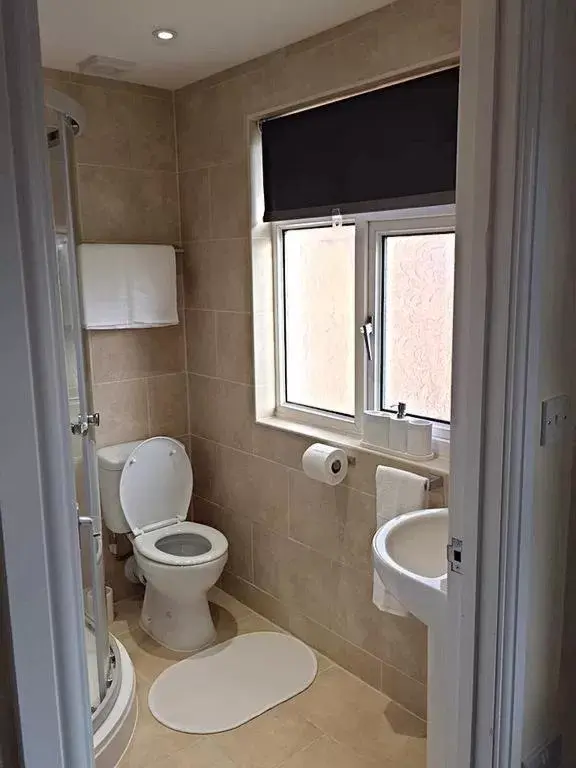 Bathroom in Holcombe House