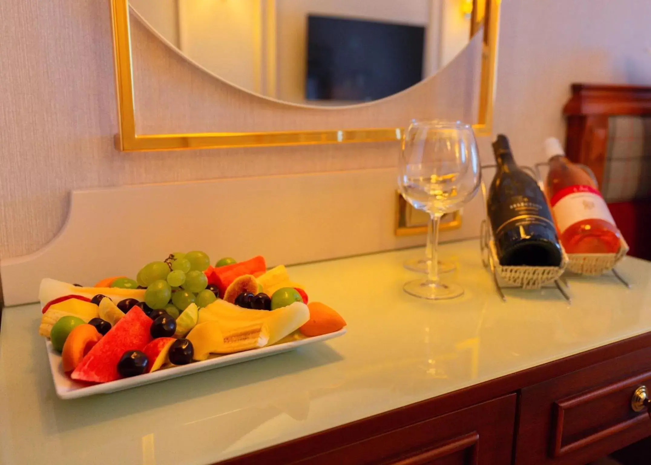 Alcoholic drinks in Orient Express & Spa by Orka Hotels