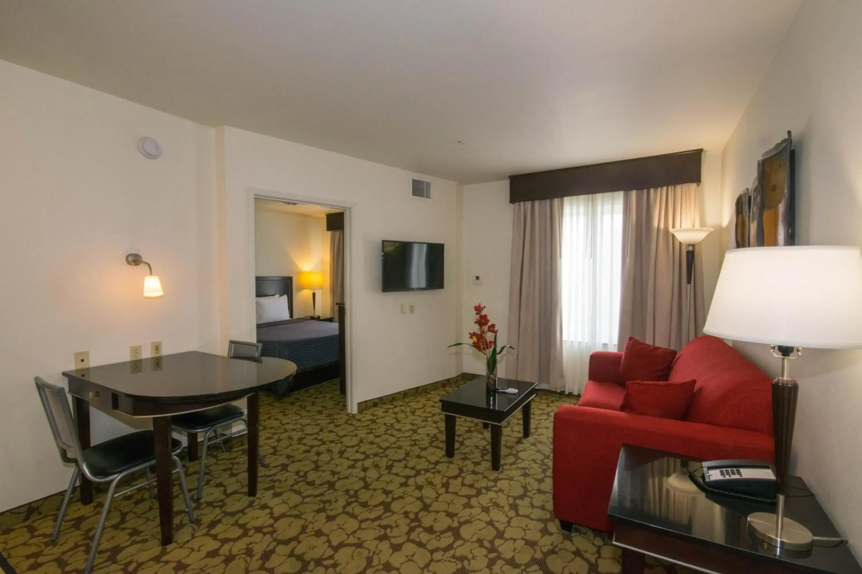 Dining area, Seating Area in Hotel Extended Studio Inn