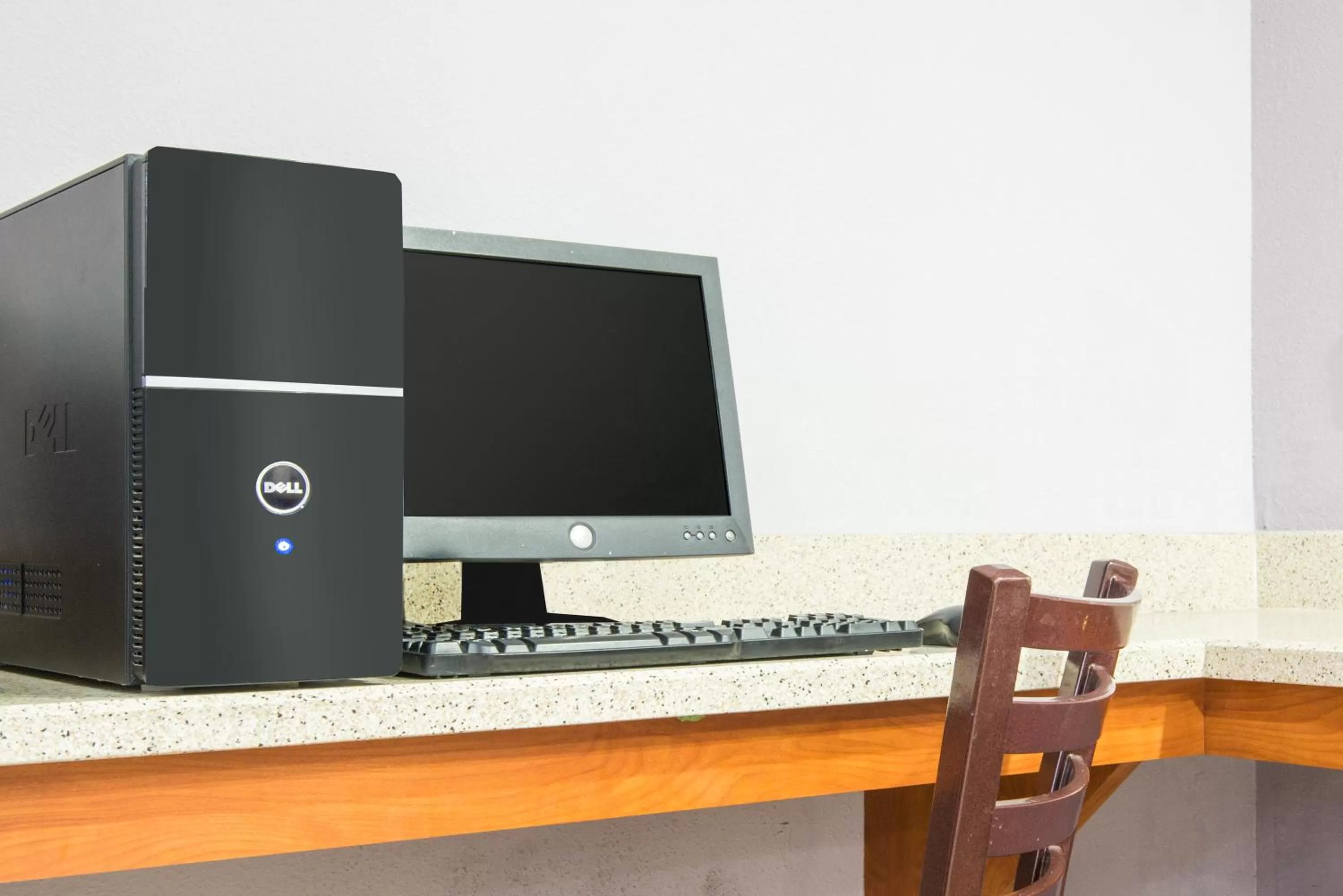 Business facilities in Super 8 by Wyndham Wichita South