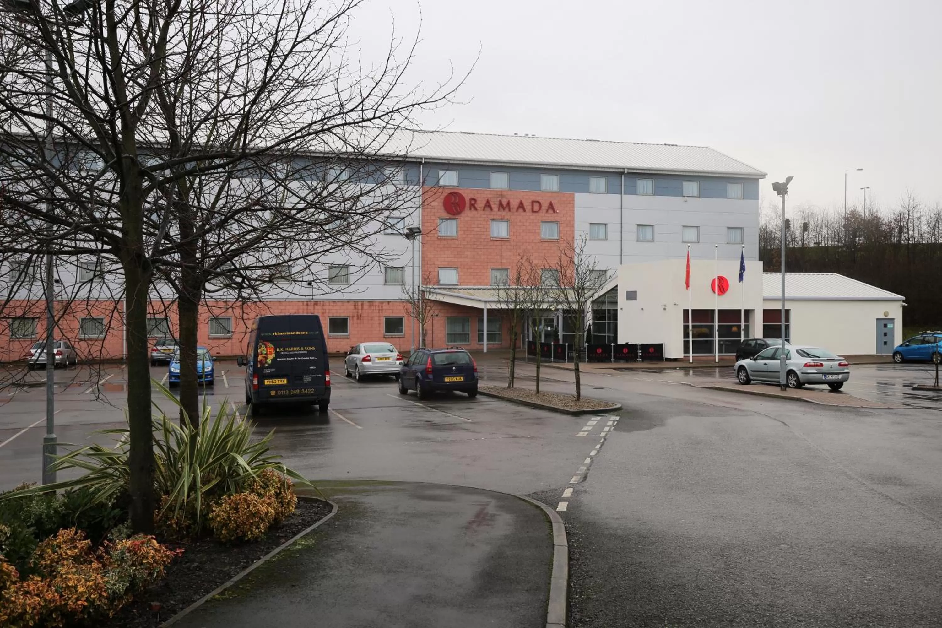 Facade/entrance in Ramada Wakefield