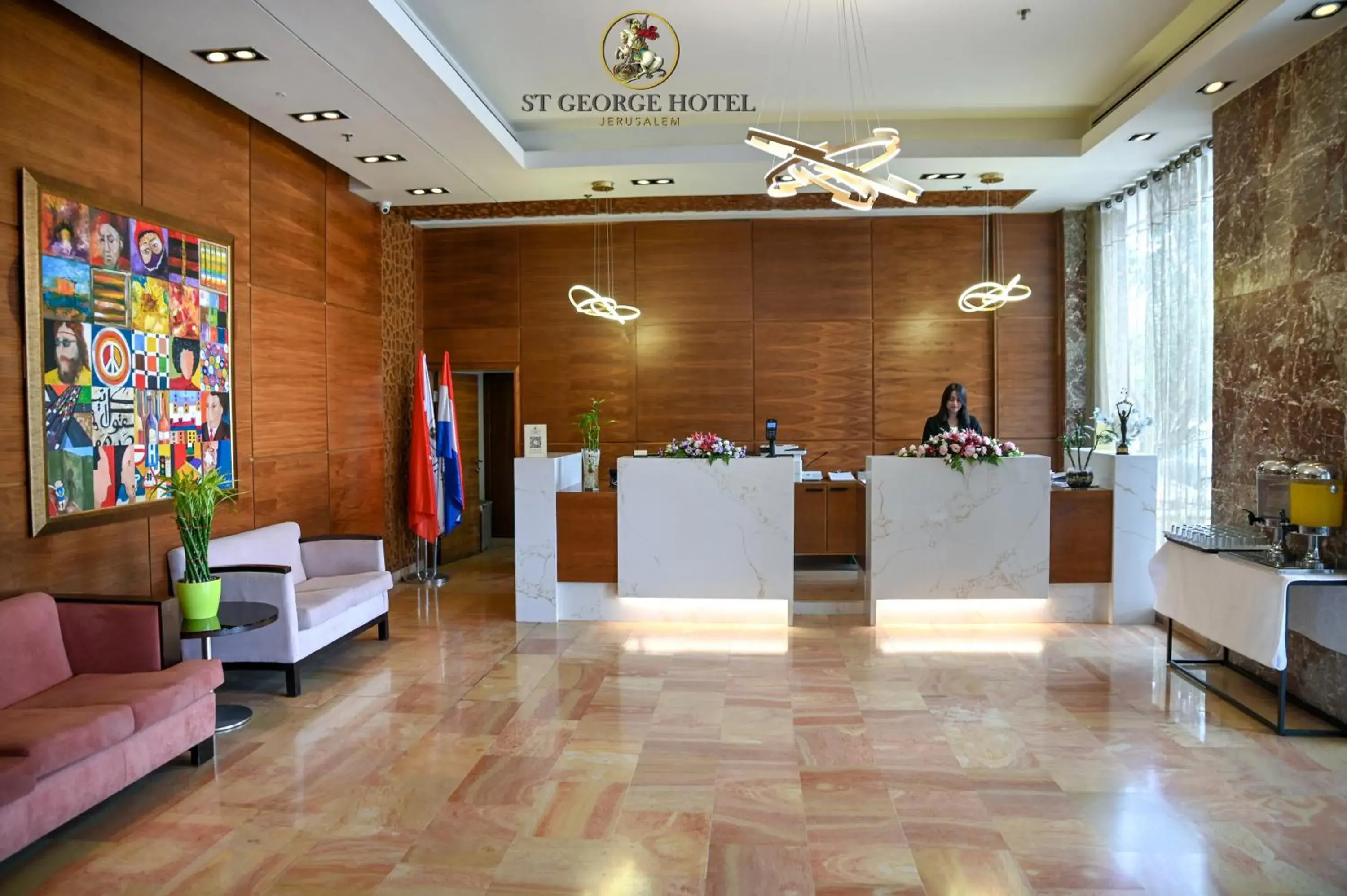 Facade/entrance, Lobby/Reception in St. George Hotel
