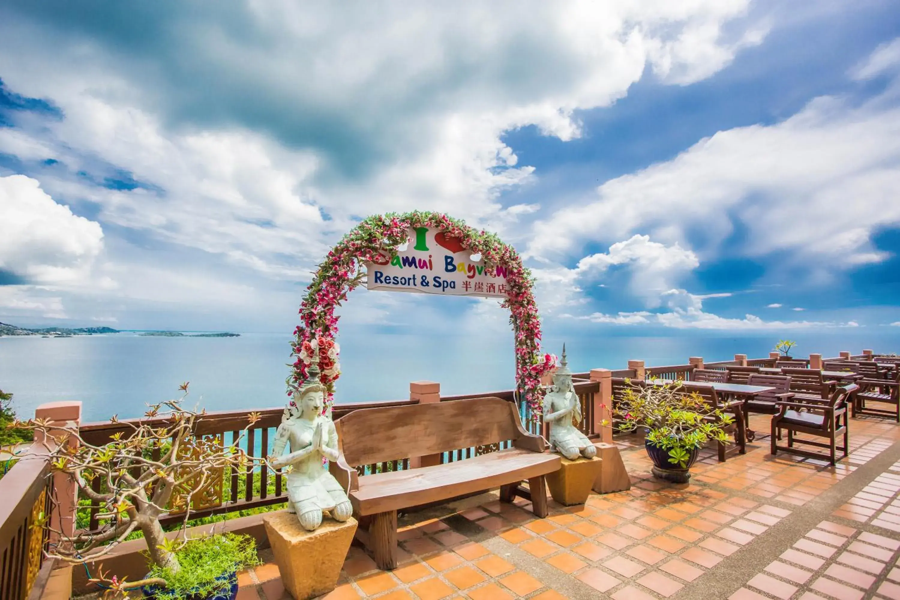 Dining area in Samui Bayview Resort & Spa