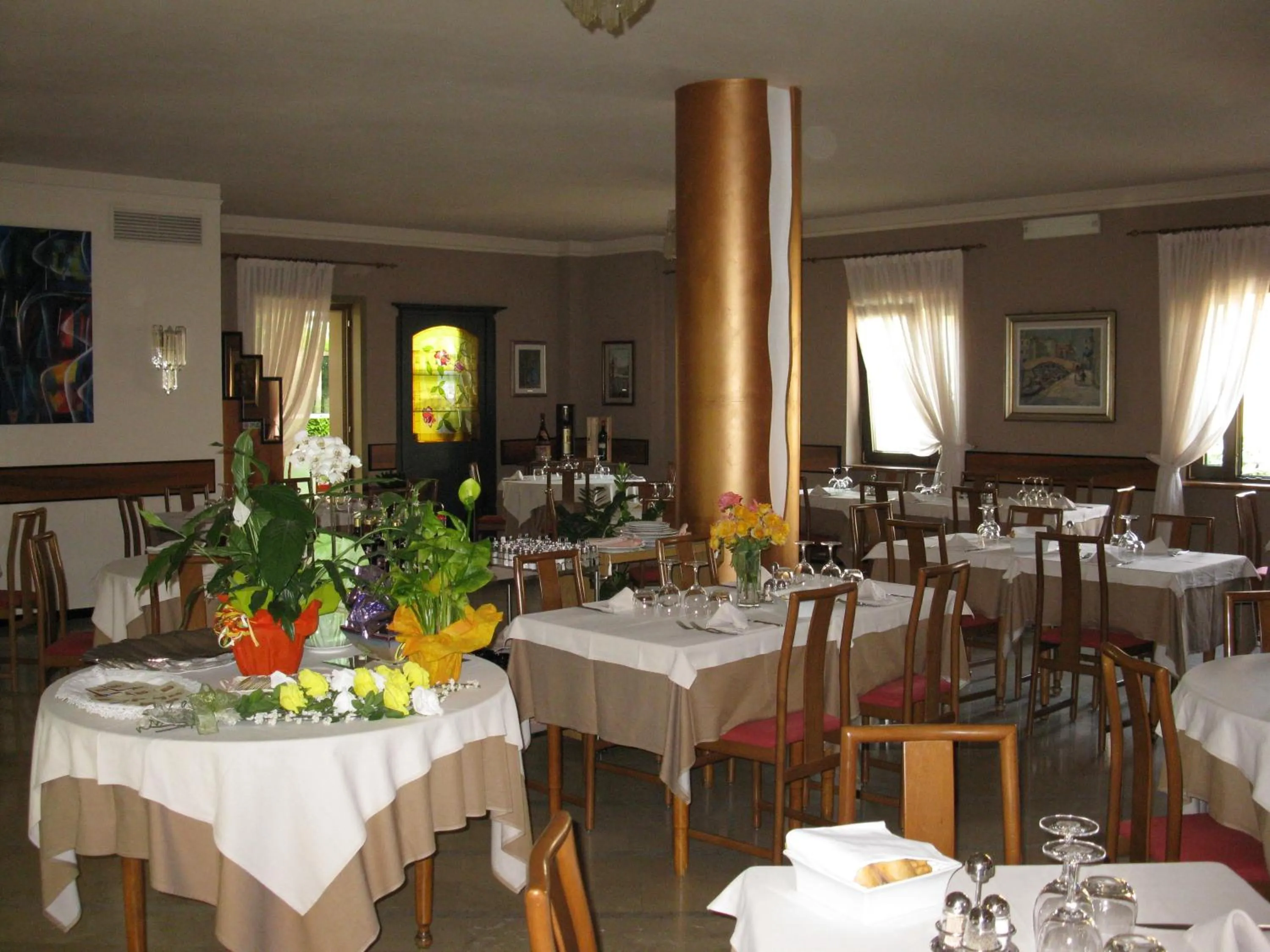 Restaurant/places to eat in Albergo Ristorante Papa
