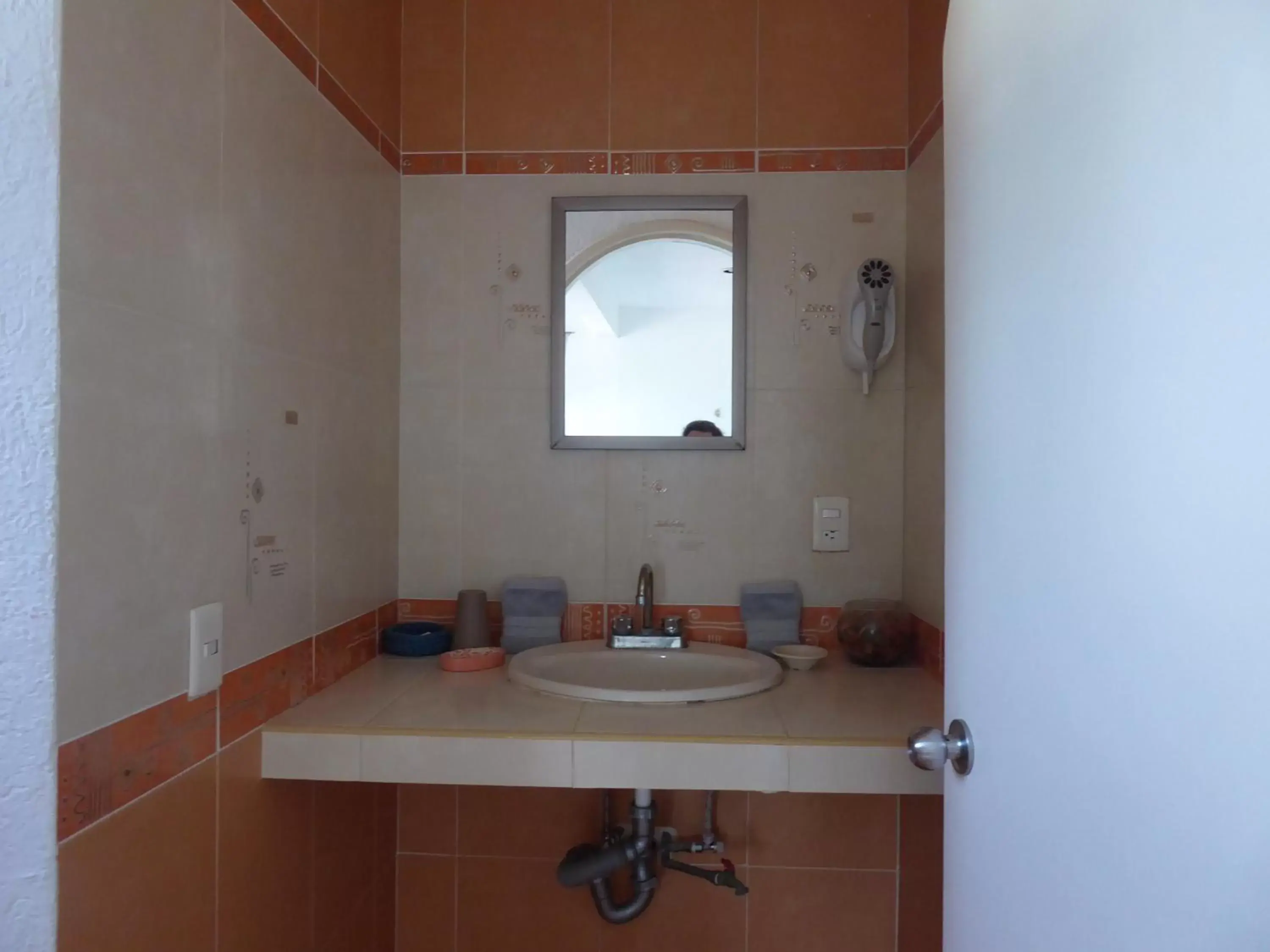 Bathroom, Dining Area in Claro de Luna