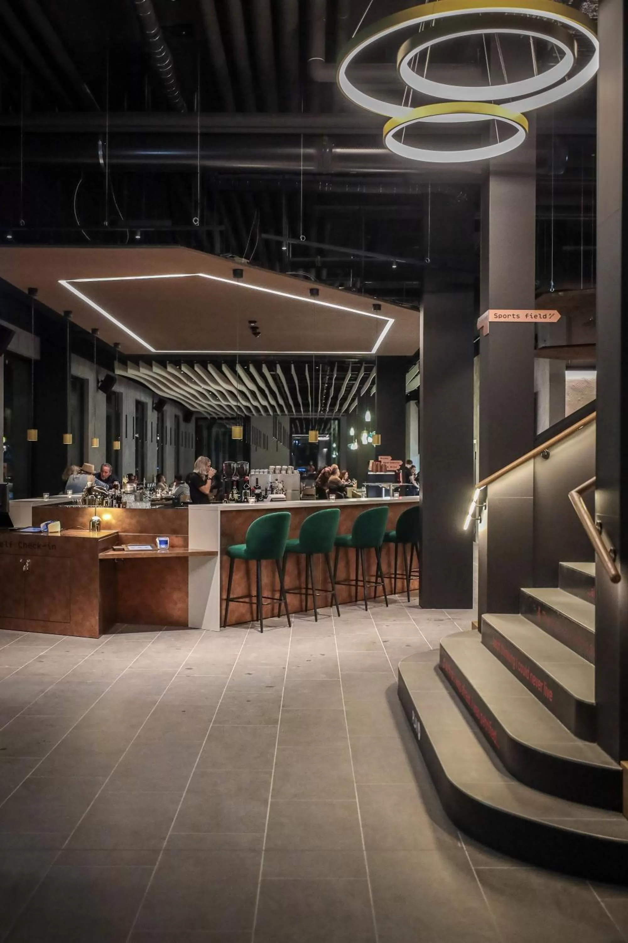 Restaurant/places to eat in AVES Hotel&Apartment Arosa