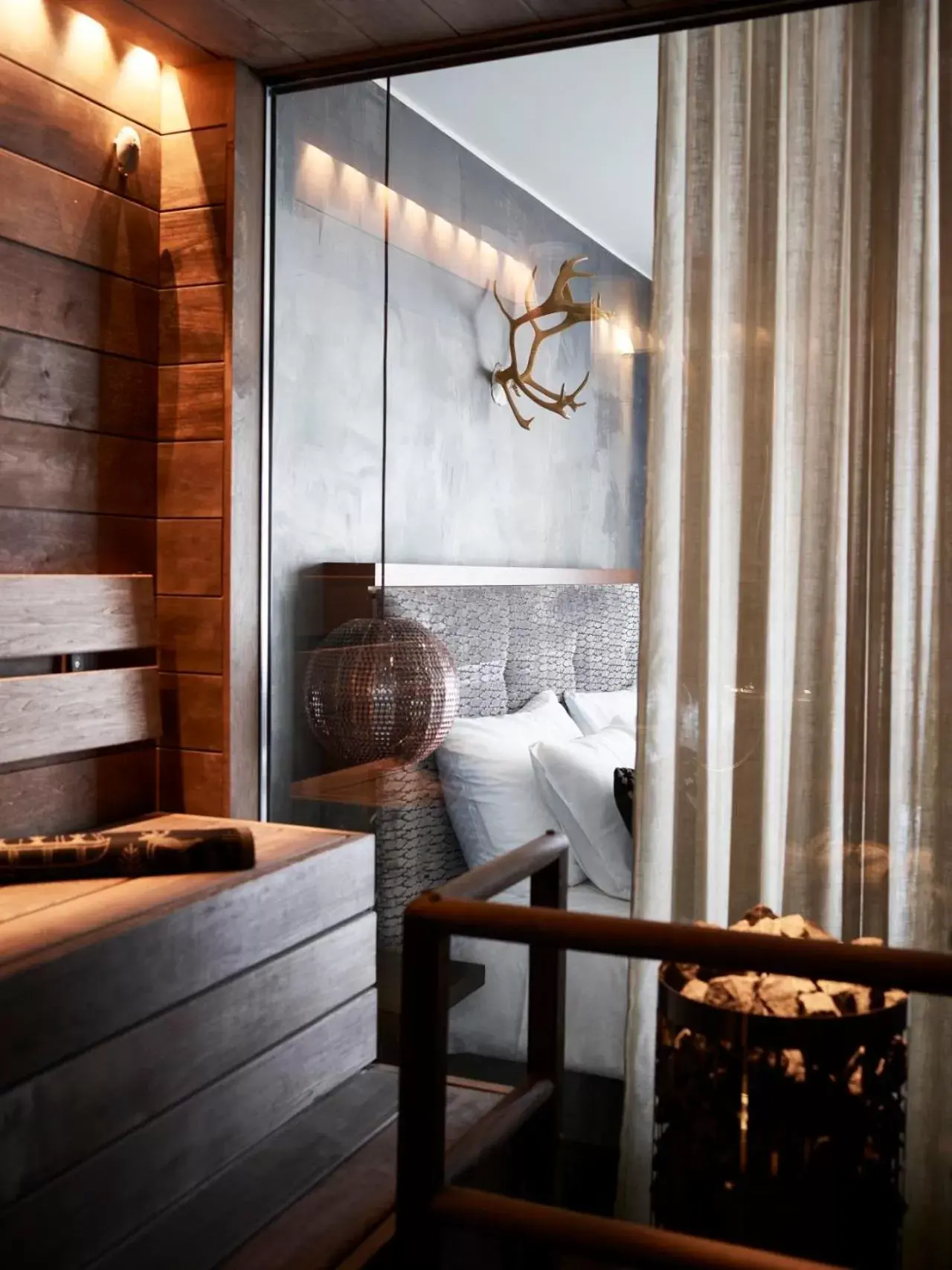 Sauna, Bed in Lapland Hotels Bulevardi