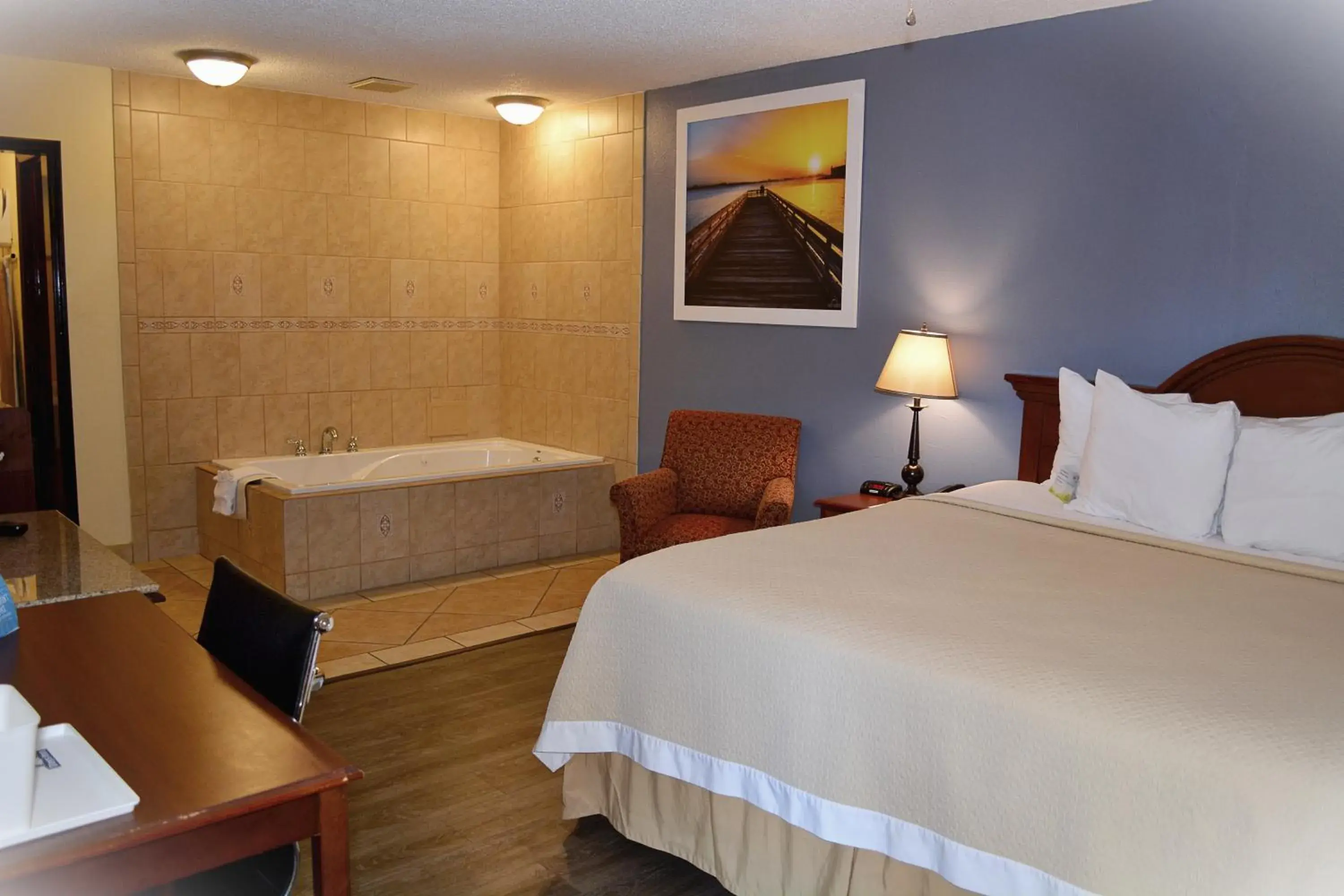 Day, Bed in Days Inn by Wyndham Jacksonville NC