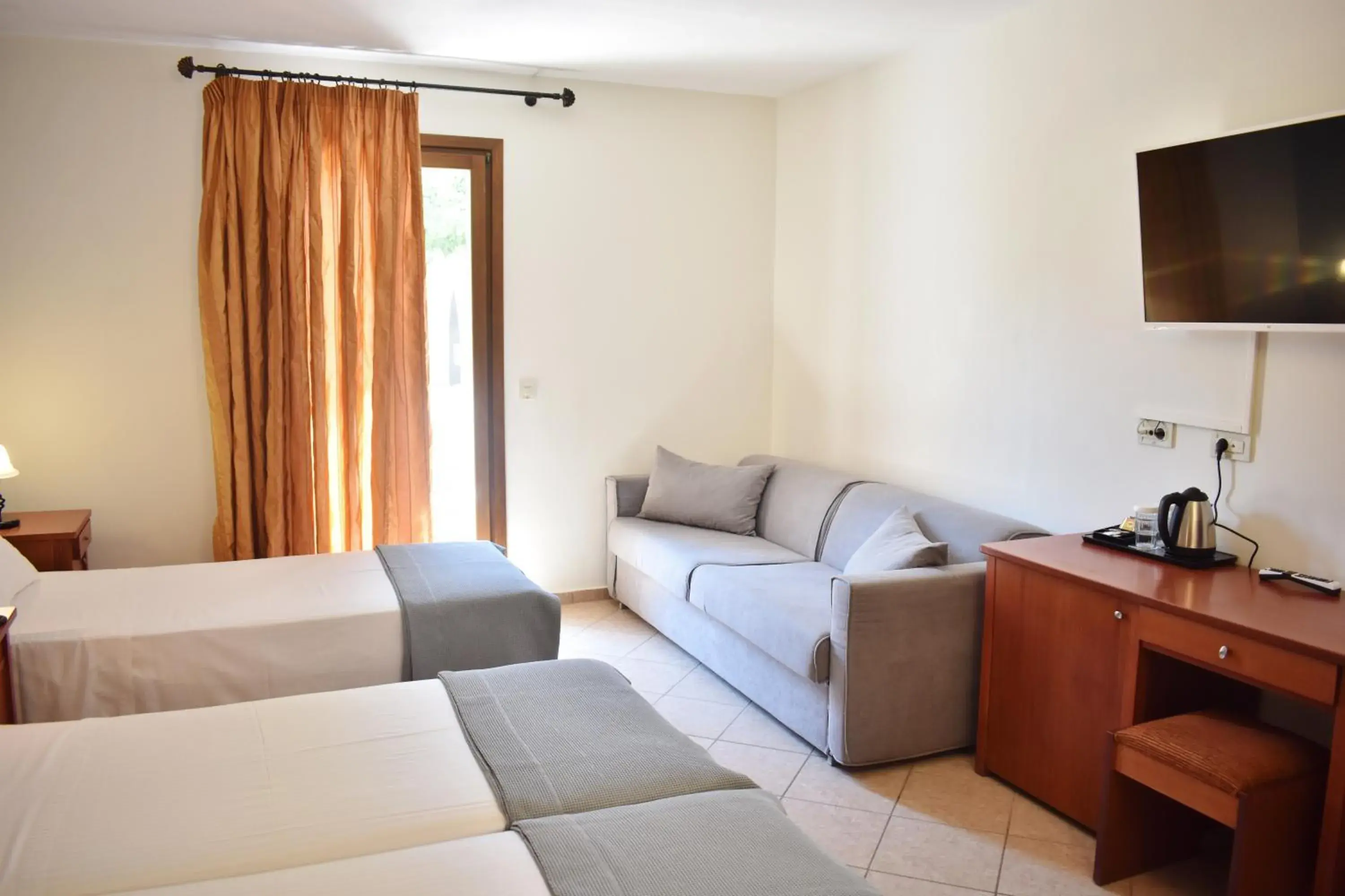 Bedroom, Seating Area in Naxos Resort Beach Hotel