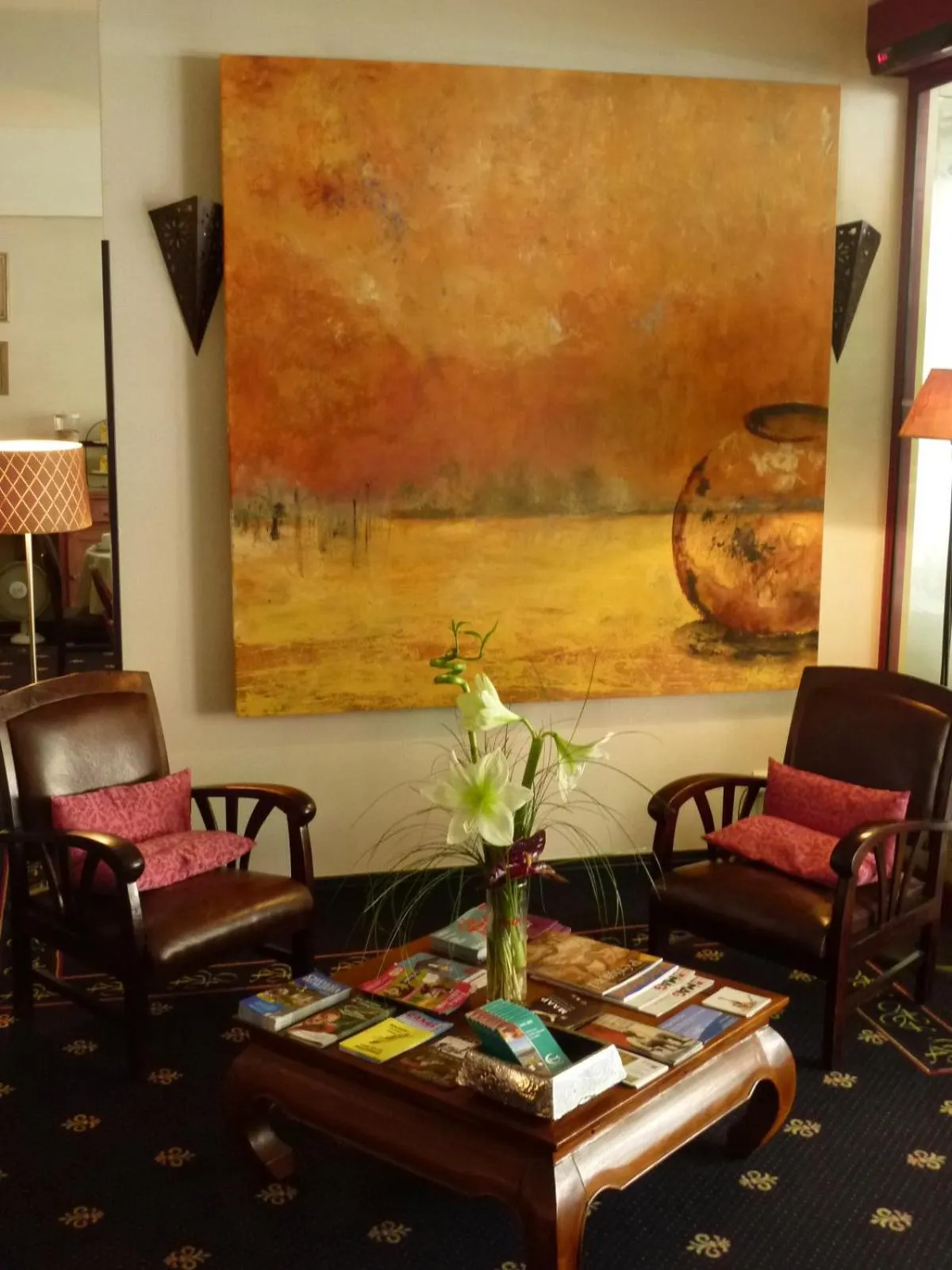 Lobby or reception in Hotel de France