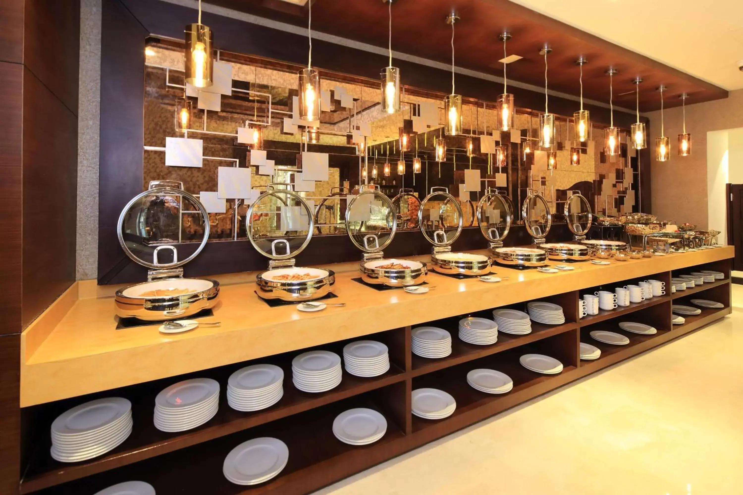 Restaurant/places to eat in Best Western Plus Fursan Restaurant/places to eat in Best Western Plus Fursan