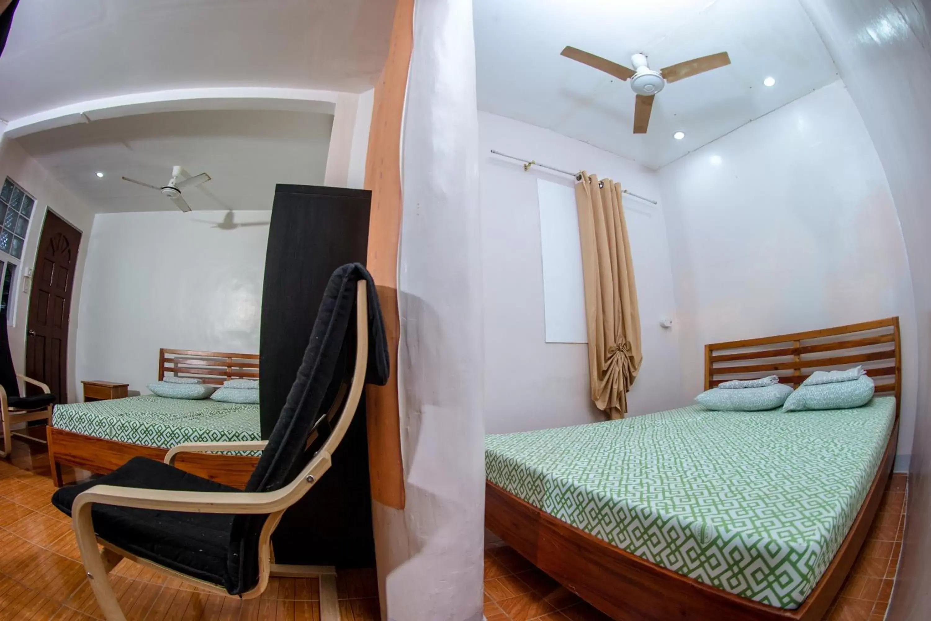 Bed in Oslob Seafari Resort