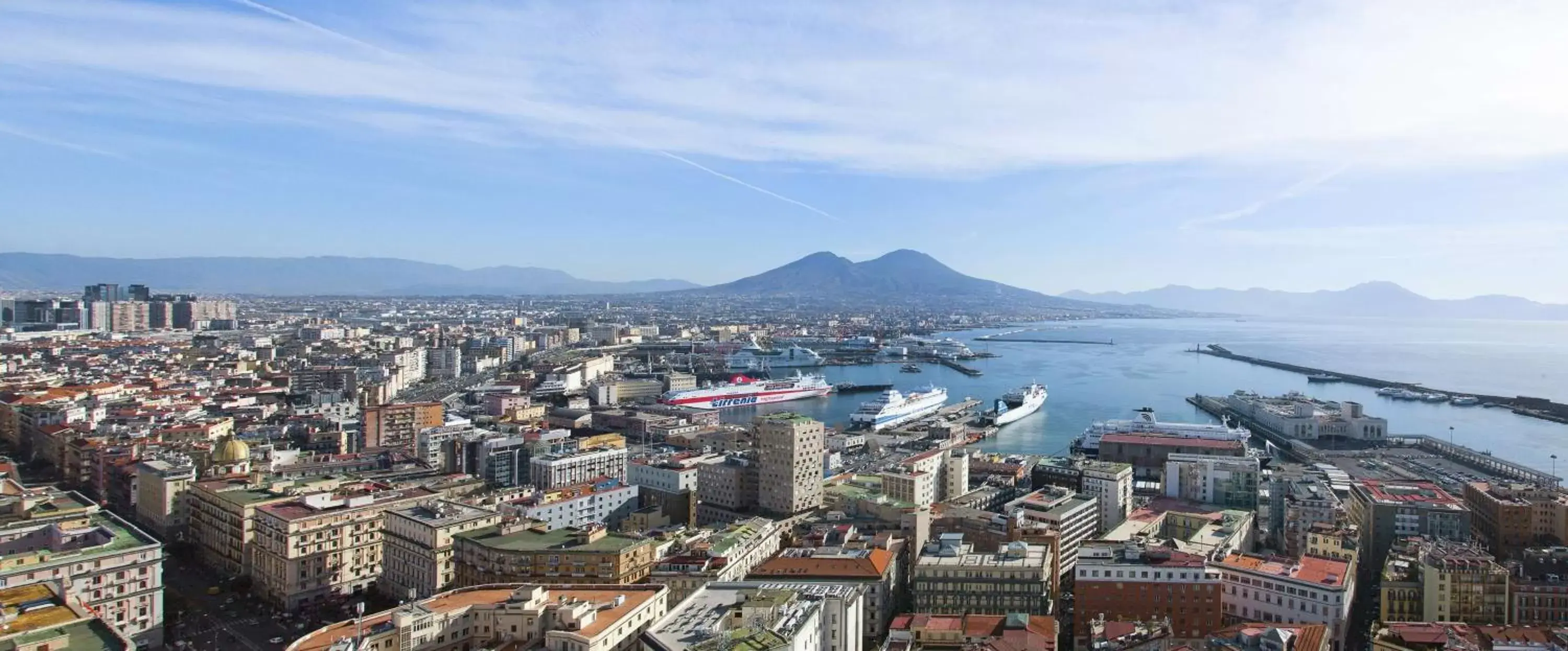 Nearby landmark, Bird's-eye View in NH Napoli Panorama