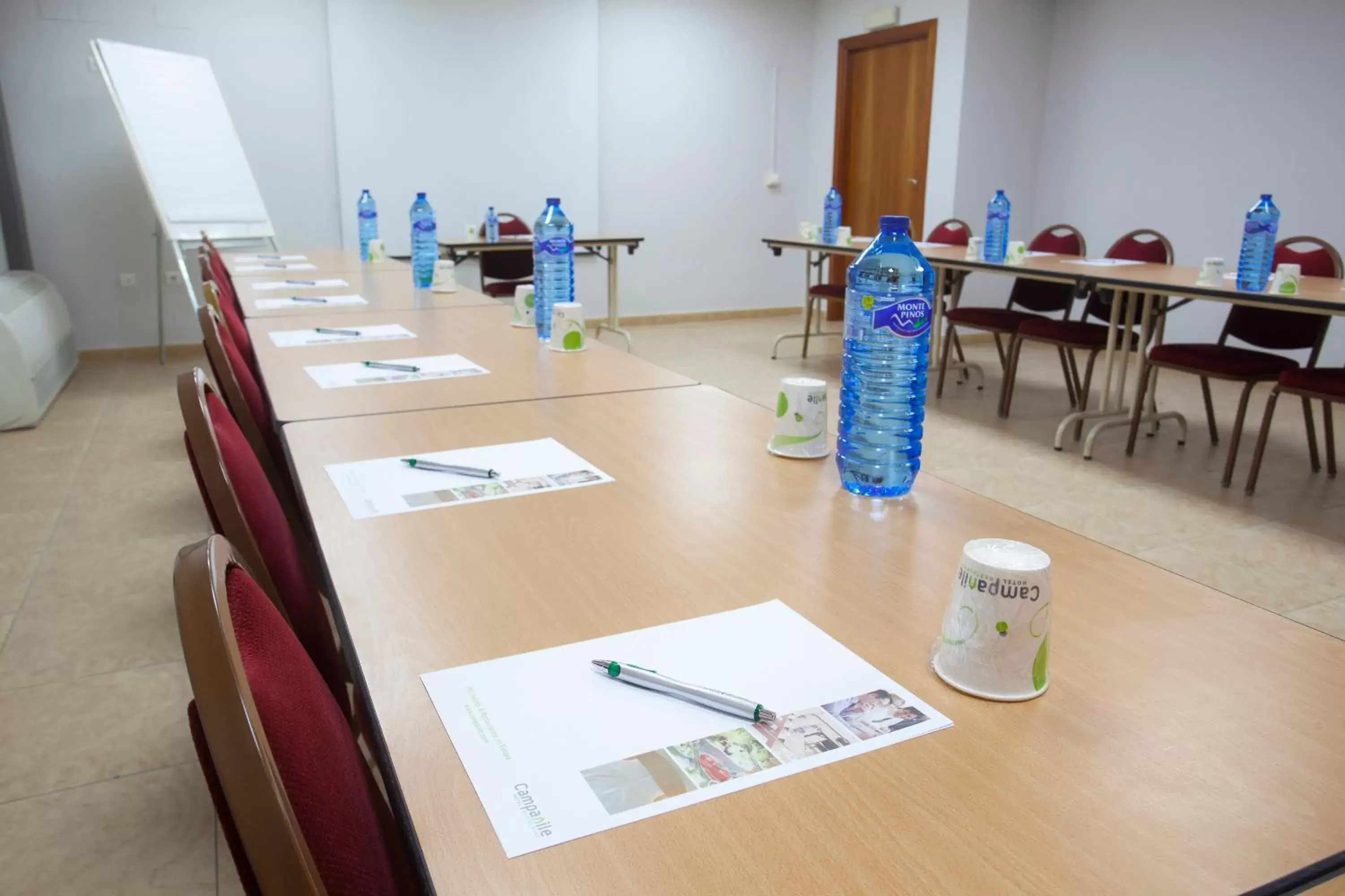 Business Area/Conference Room in Campanile Alicante