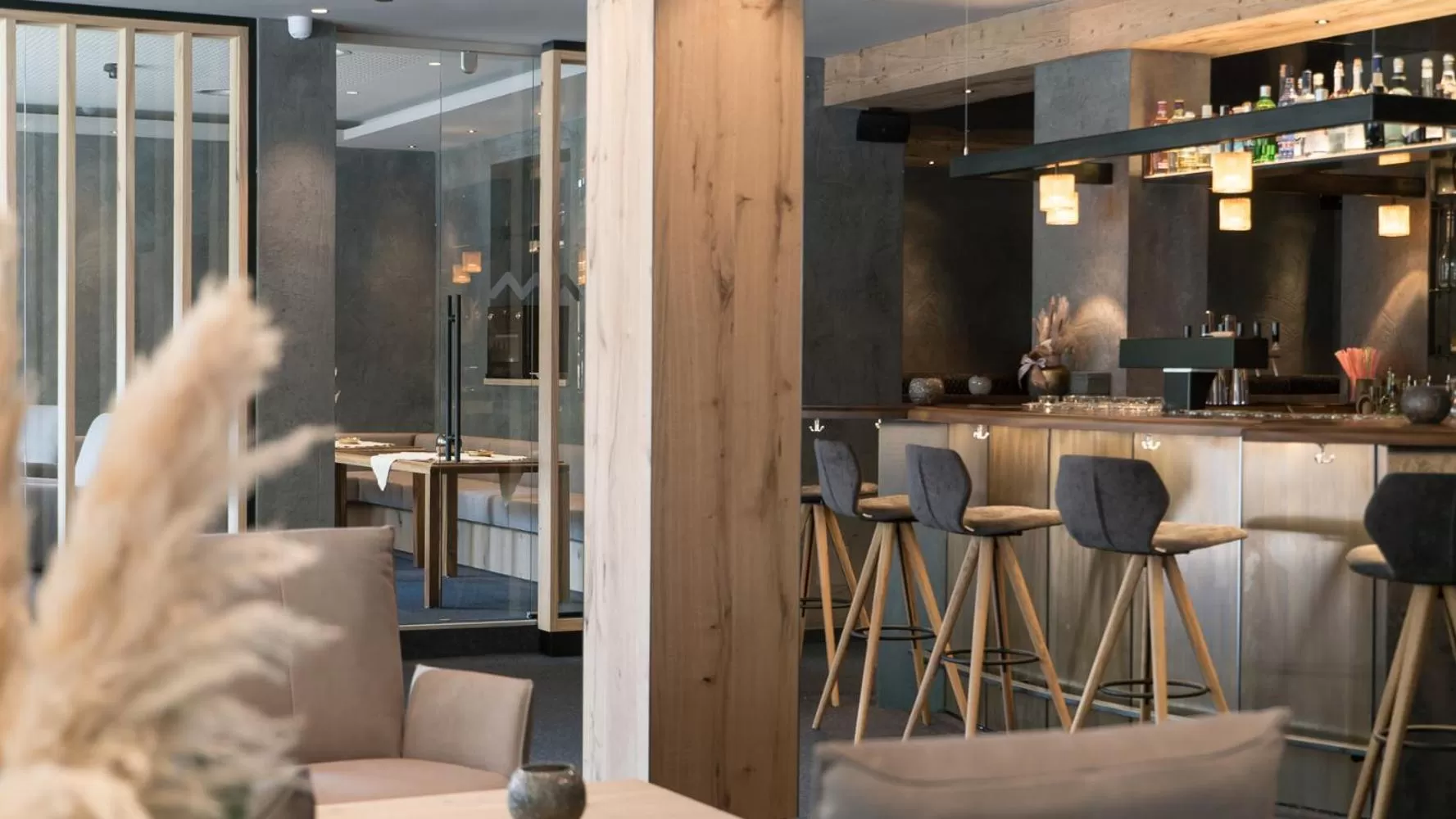 Lounge or bar in Wellnesshotel Mein Almhof Superior