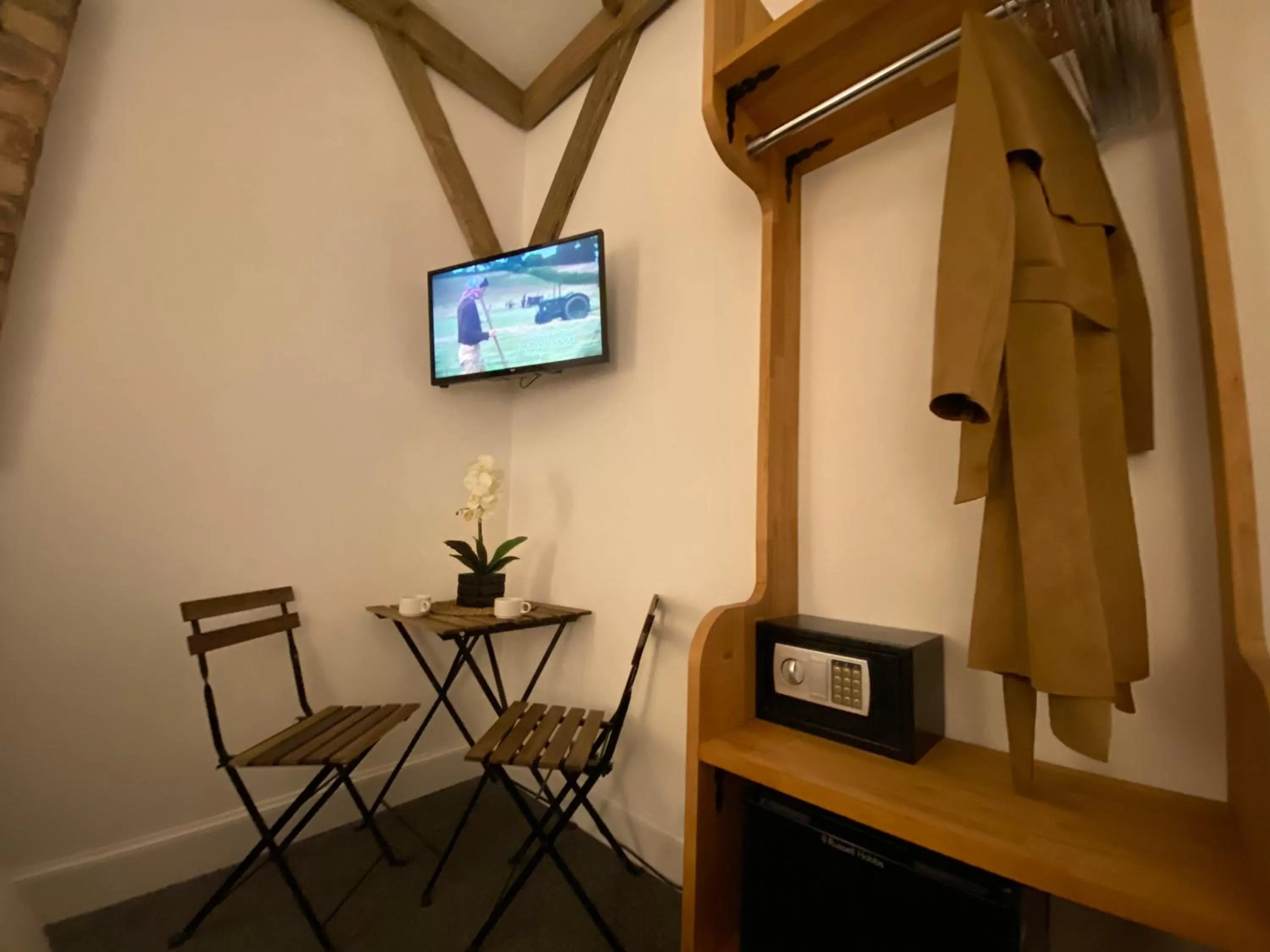 safe in Royal Mile Balconies by the Castle