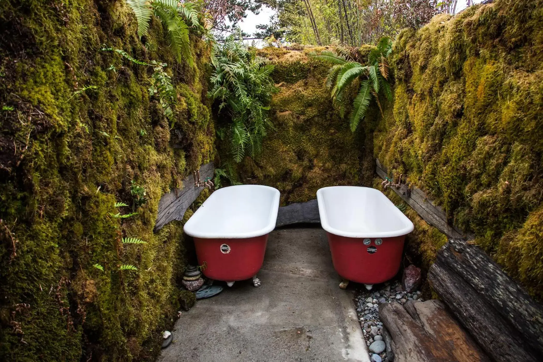 Hot Tub, Bathroom in The Front Porch Hidden Oasis