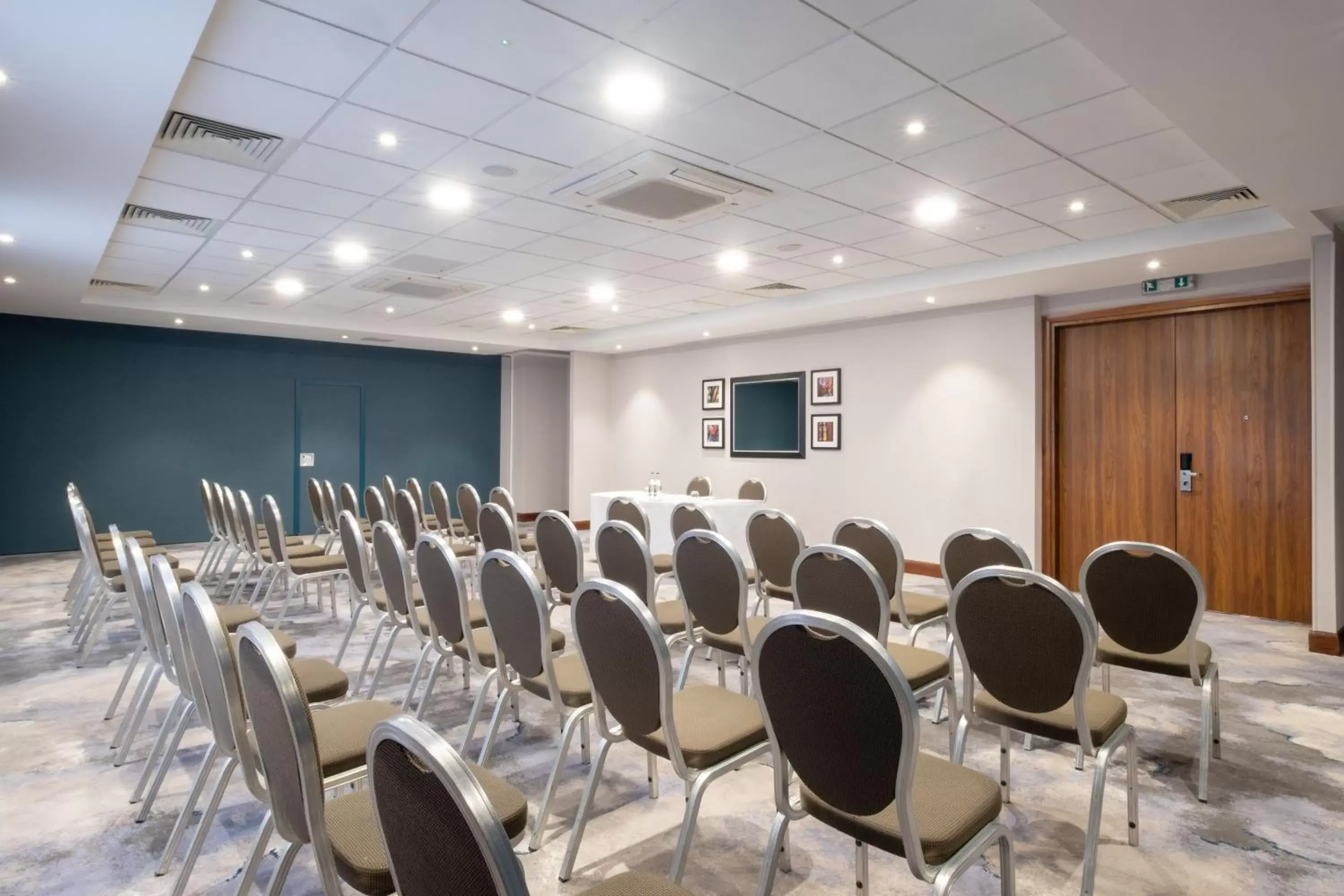 Meeting/conference room in Holiday Inn Stevenage, an IHG Hotel