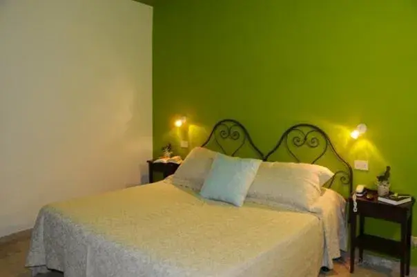 Economy Double Room in Albergo Duomo Economy Double Room in Albergo Duomo