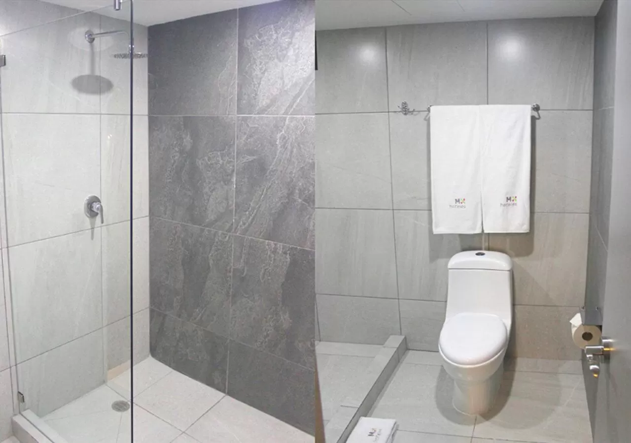 Bathroom in Hotel MX lagunilla CDMX, Trademark Collection by Wyndham