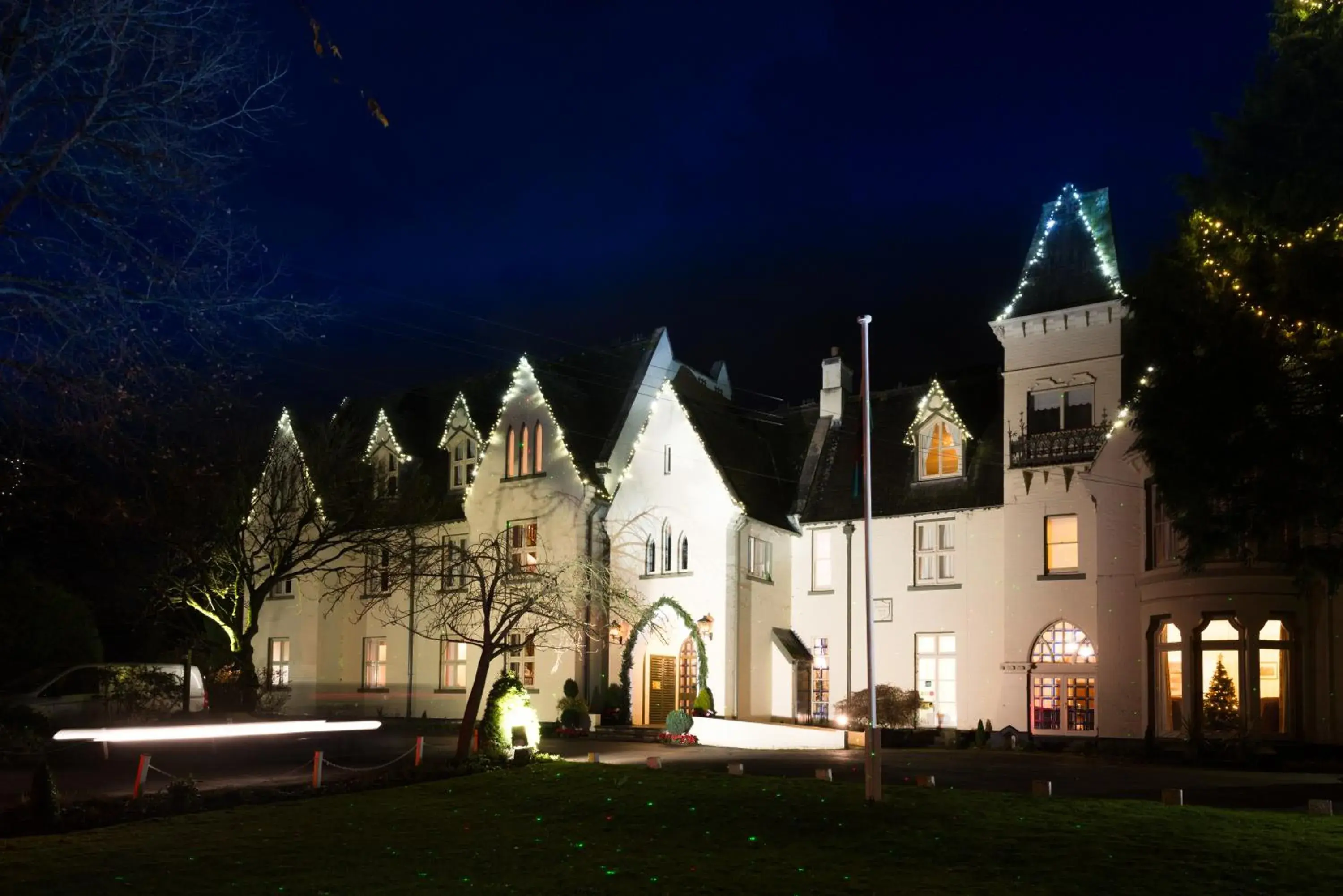 Property Building in Glen-Yr-Afon House Hotel