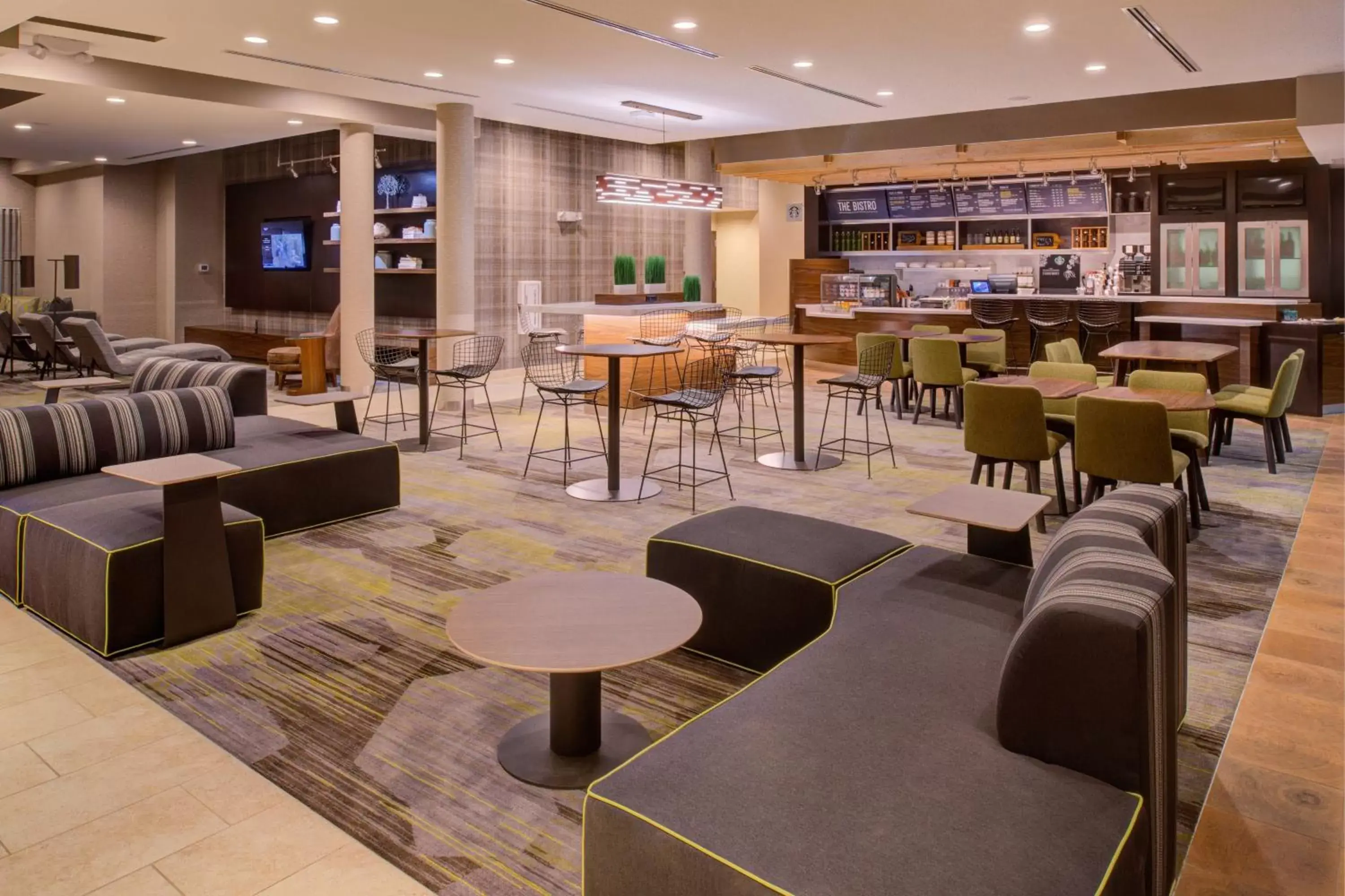 Restaurant/places to eat, Lounge/Bar in Courtyard by Marriott St Louis Chesterfield